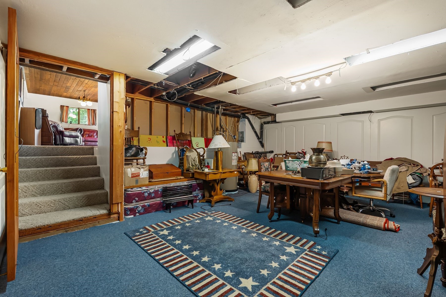  Tree Farm & Home on 6+ Acres - 物件實景