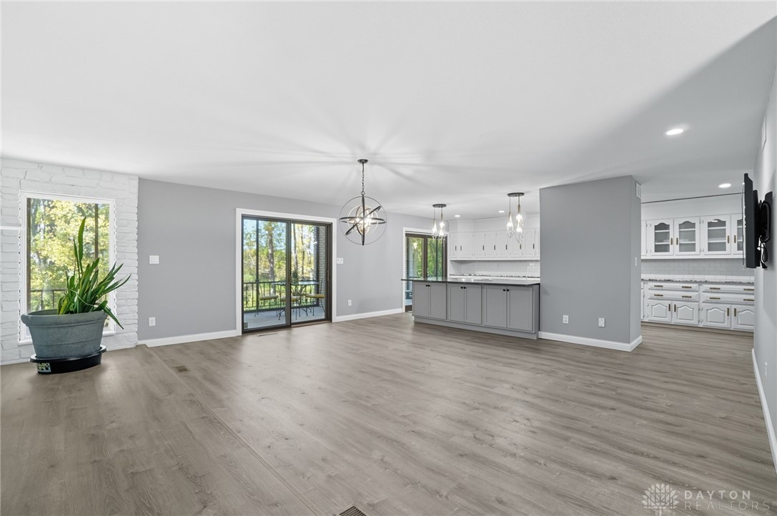 Brookville, Ohio, 45309, United States, 3 Bedrooms Bedrooms, ,4 BathroomsBathrooms,Residential,For Sale,1995742