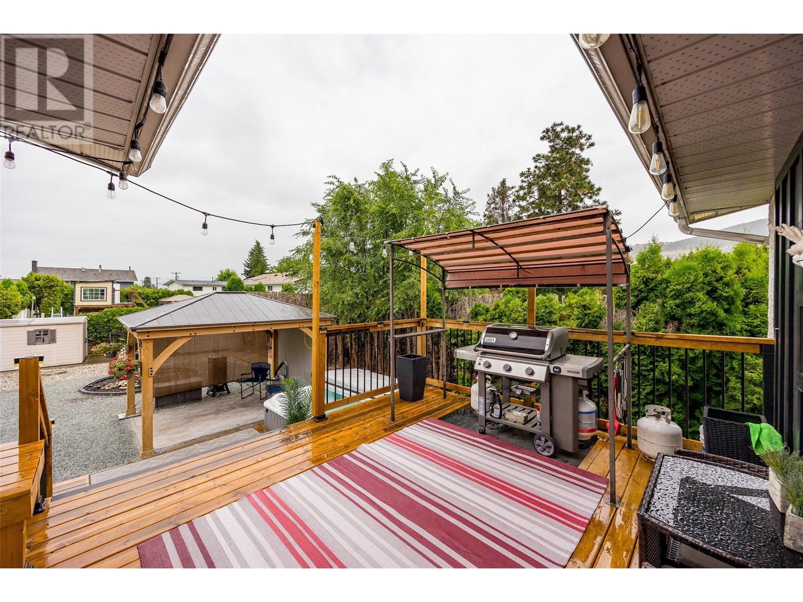 KELOWNA, British Columbia, V1X 5W5, CA, 3 Bedrooms Bedrooms, ,2 BathroomsBathrooms,Residential,For Sale,1950193