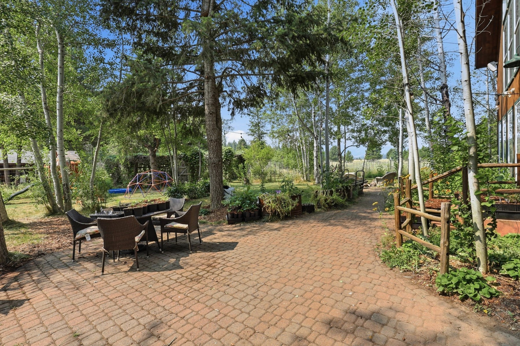  26314 E Blanchard Rd - 物件實景