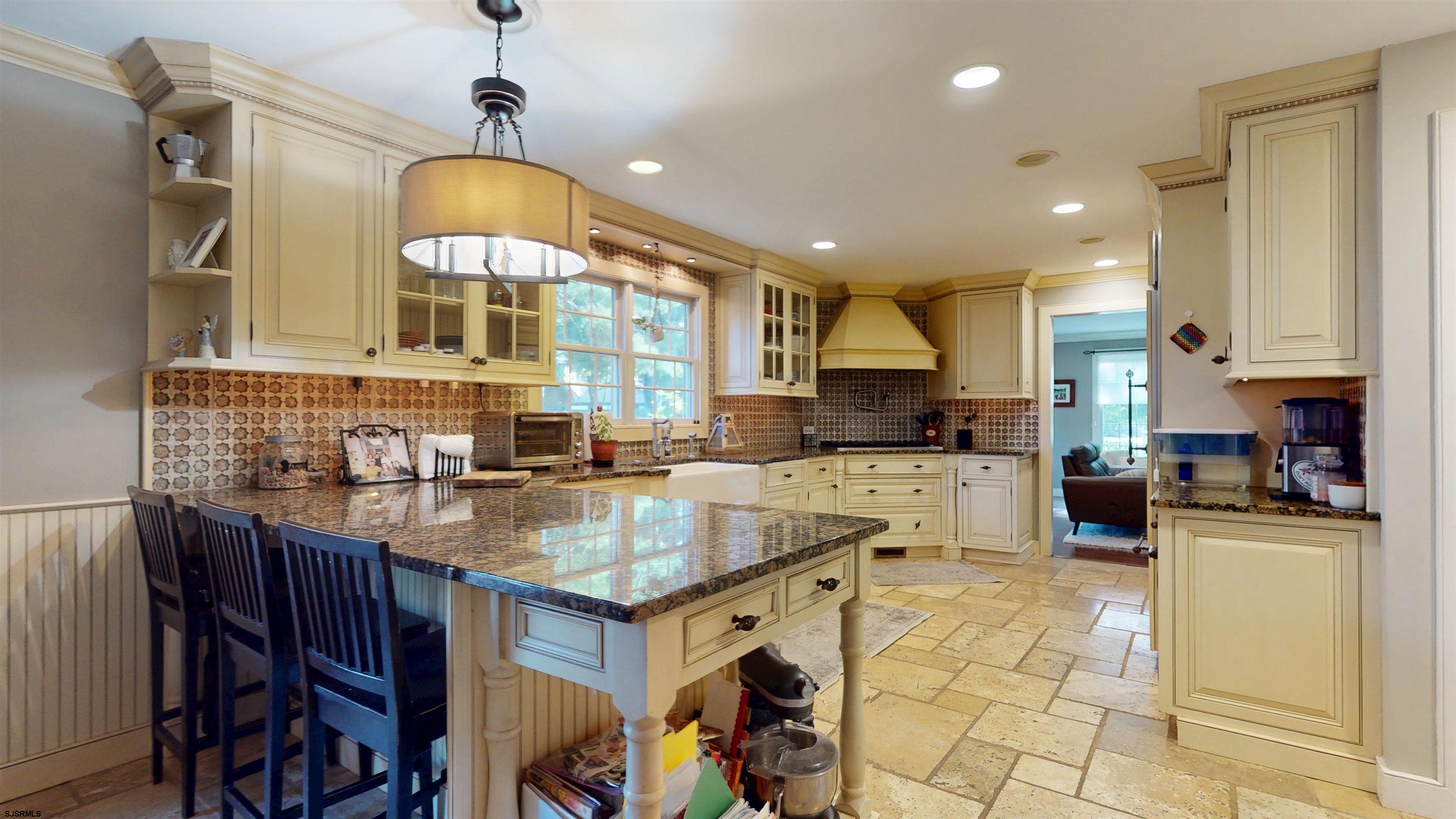 Linwood, New Jersey, 08221, United States, 6 Bedrooms Bedrooms, ,5 BathroomsBathrooms,Residential,For Sale,1975811