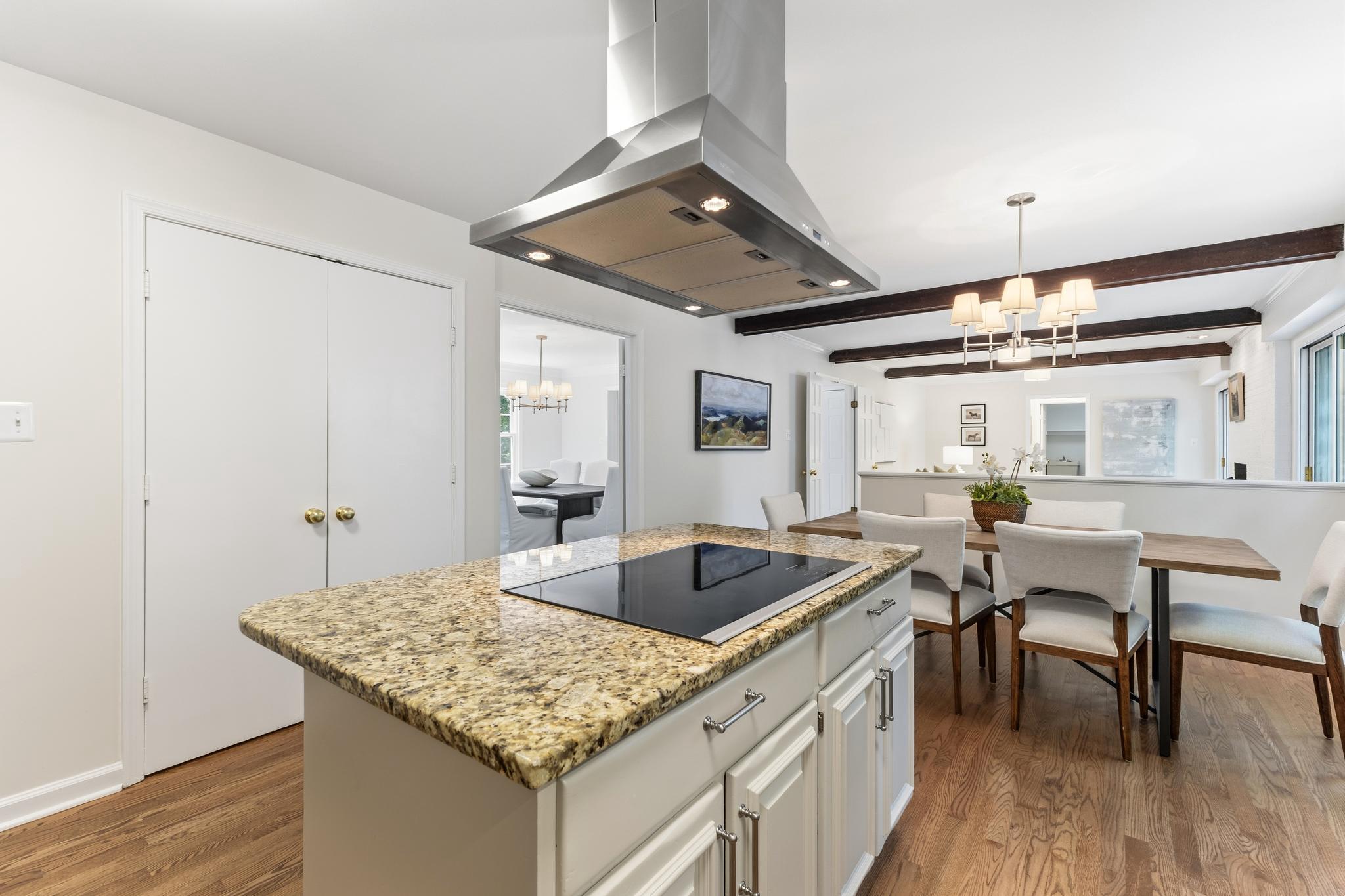  9200 Ripple Brook Road, Great Falls, VA, 22066 - 物件實景
