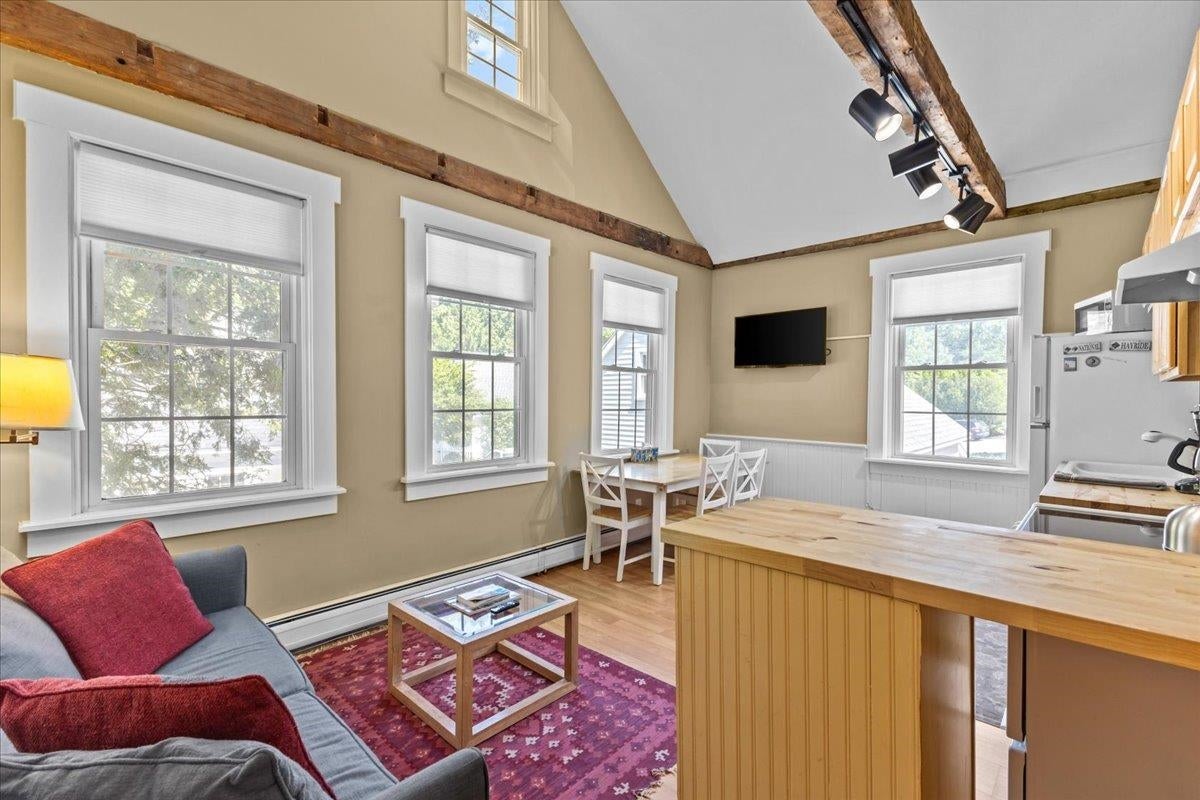 Stowe, Vermont, 05672, United States, 2 Bedrooms Bedrooms, ,2 BathroomsBathrooms,Residential,For Sale,2003002