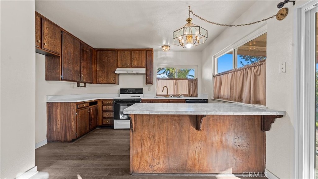 Chino, California, 91710, United States, 3 Bedrooms Bedrooms, ,2 BathroomsBathrooms,Residential,For Sale,2006326