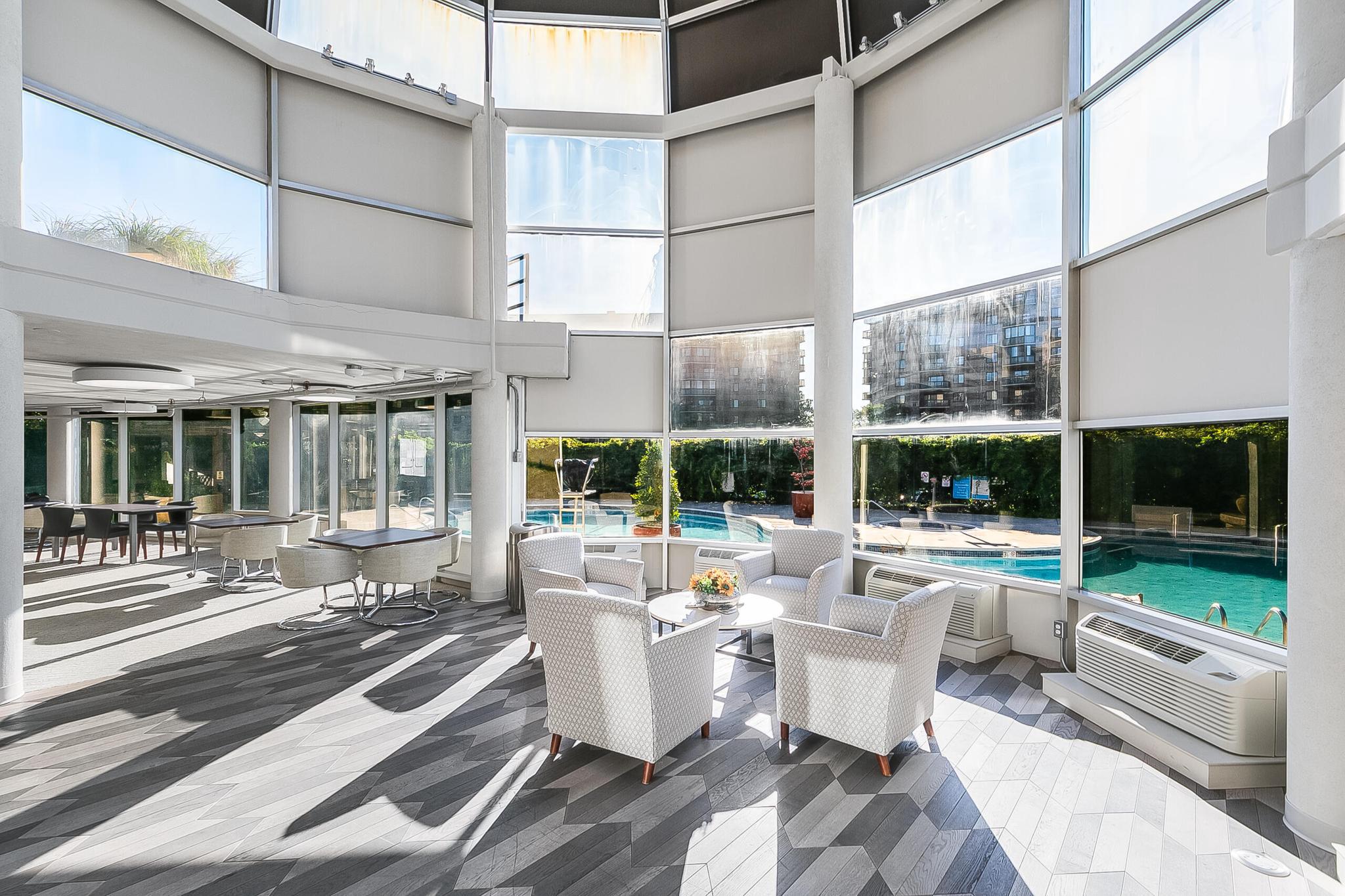  8360 Greensboro Drive, Mclean, VA, 22102 - 物件實景