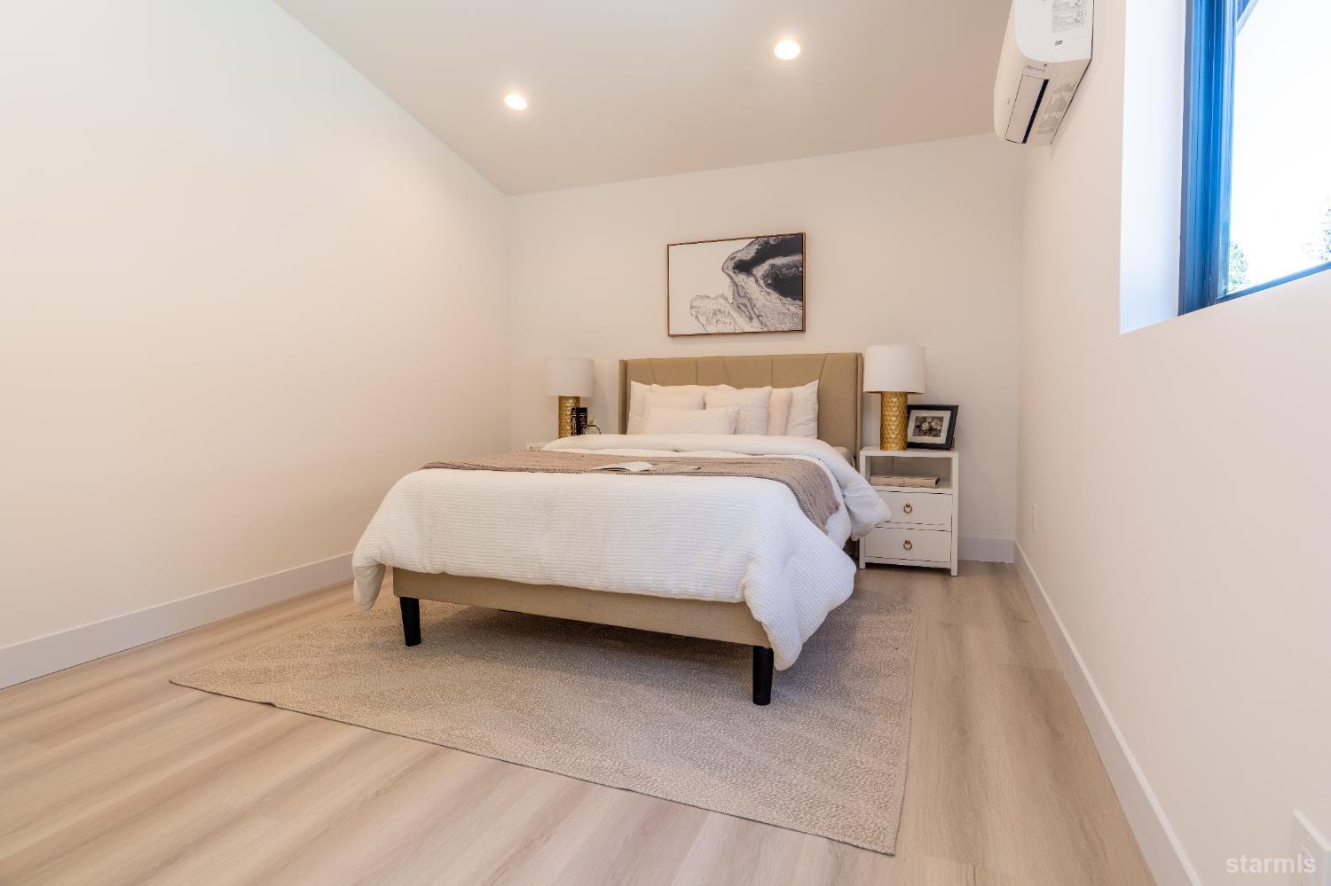 South Lake Tahoe, California, 96150, United States, 3 Bedrooms Bedrooms, ,3 BathroomsBathrooms,Residential,For Sale,1988066