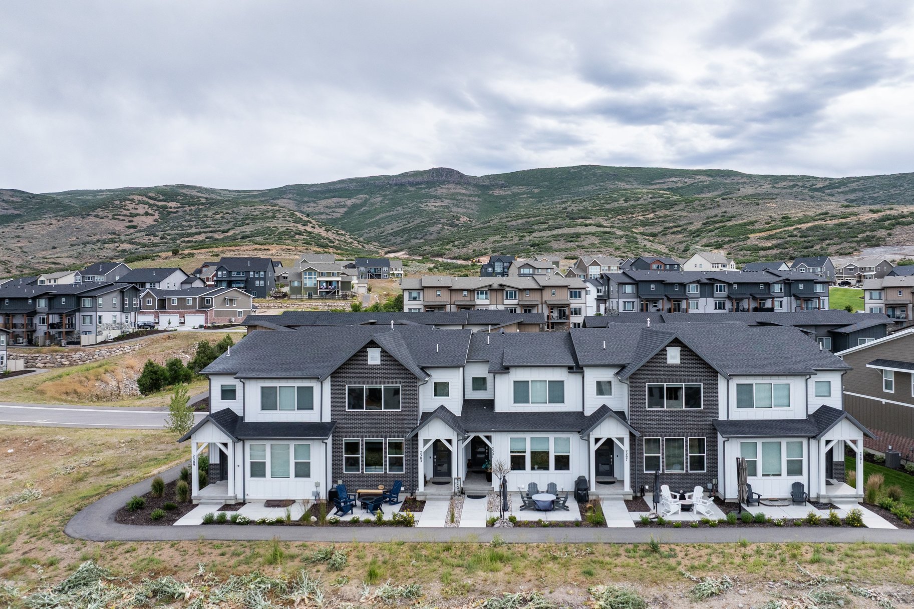  Upgraded Jordanelle Ridge Townhome with Stunning Timpanogos Views - 物件實景