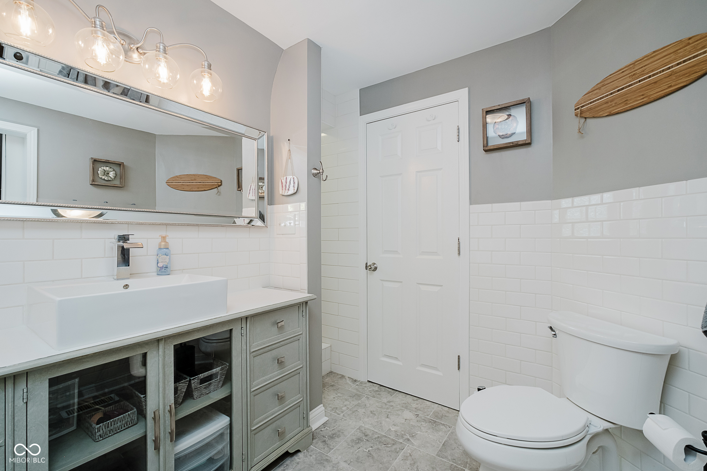 Indianapolis, Indiana, 46208, United States, 4 Bedrooms Bedrooms, ,4 BathroomsBathrooms,Residential,For Sale,1979379