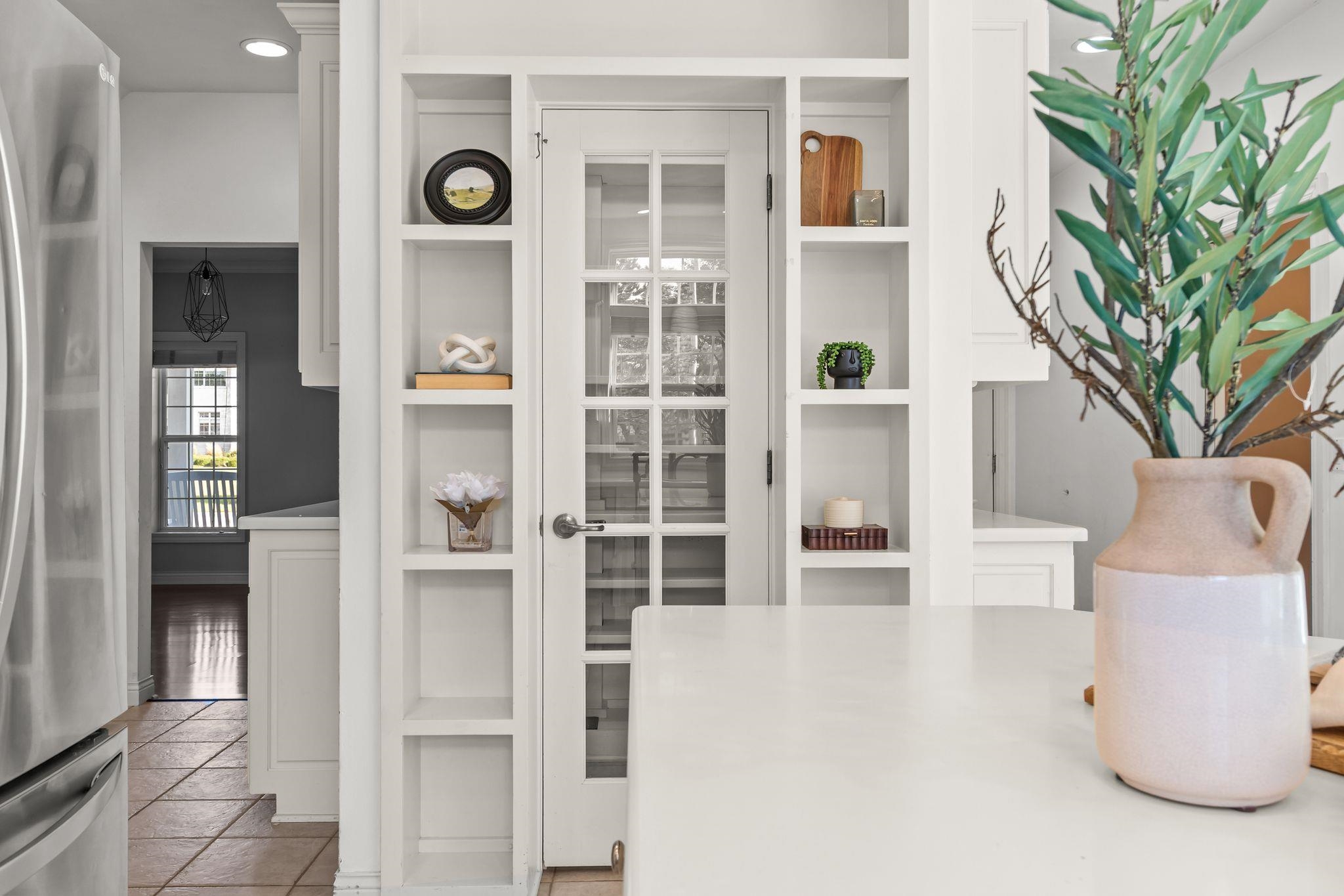 NEENAH, Wisconsin, 54956, United States, 4 Bedrooms Bedrooms, ,4 BathroomsBathrooms,Residential,For Sale,1955274