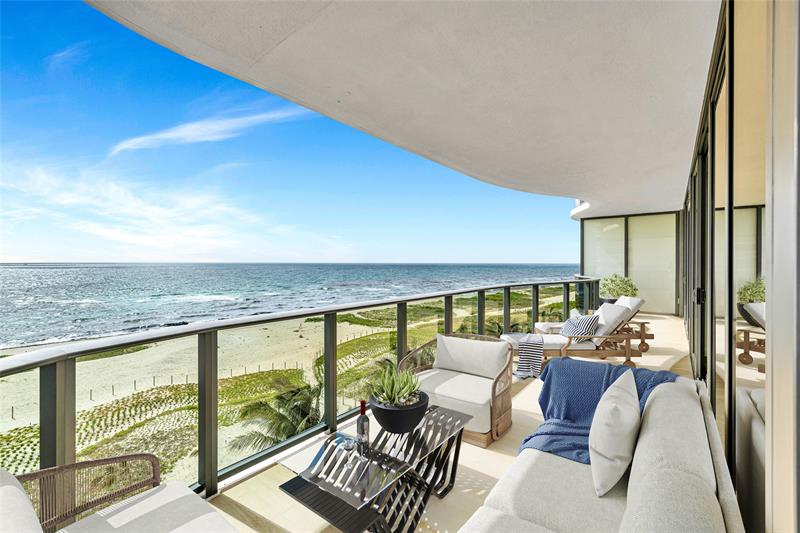 Pompano Beach, Florida, 33062, United States, 3 Bedrooms Bedrooms, ,4 BathroomsBathrooms,Residential,For Sale,1903795