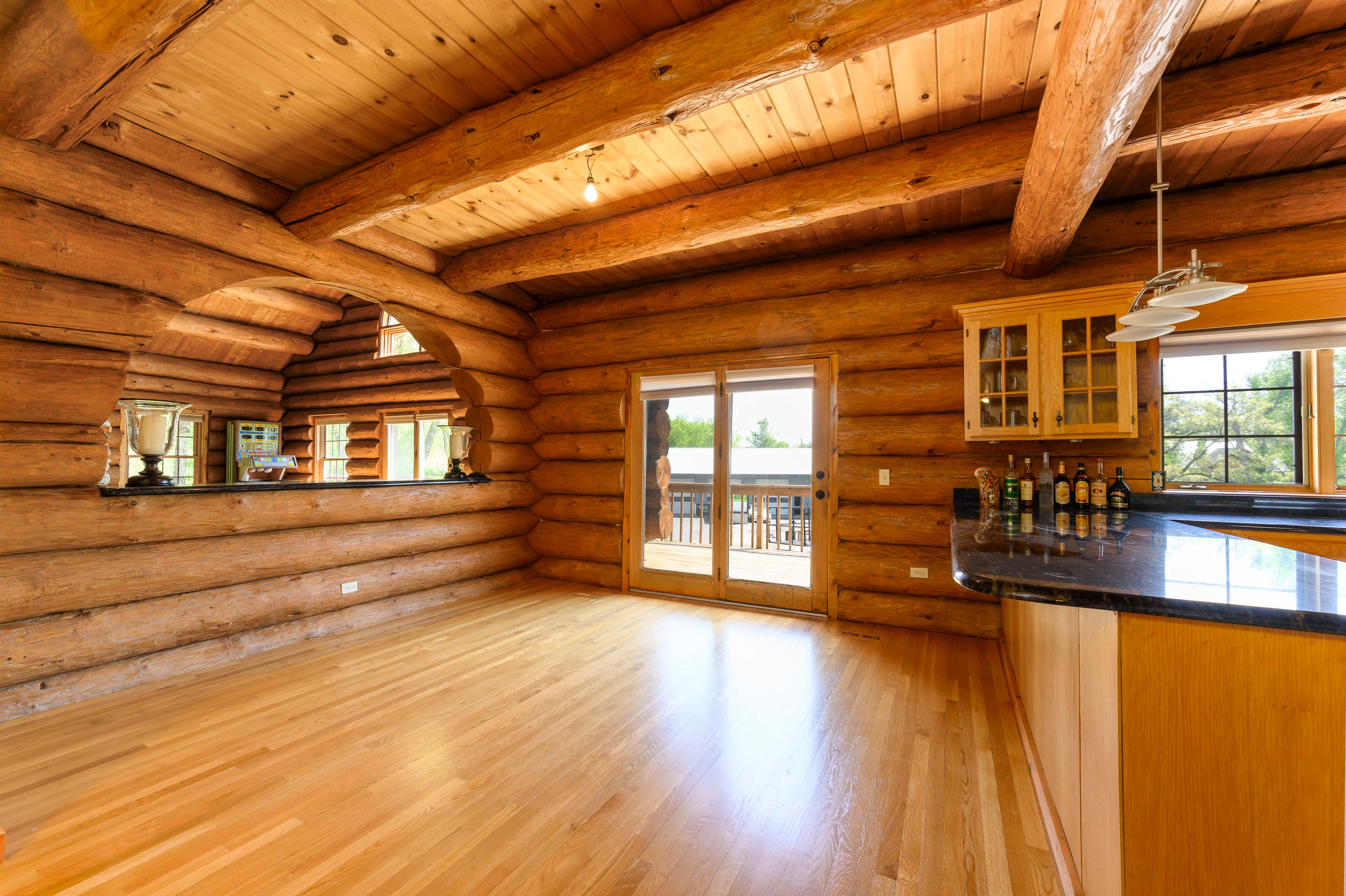  Stunning Real Log Home - 物件實景
