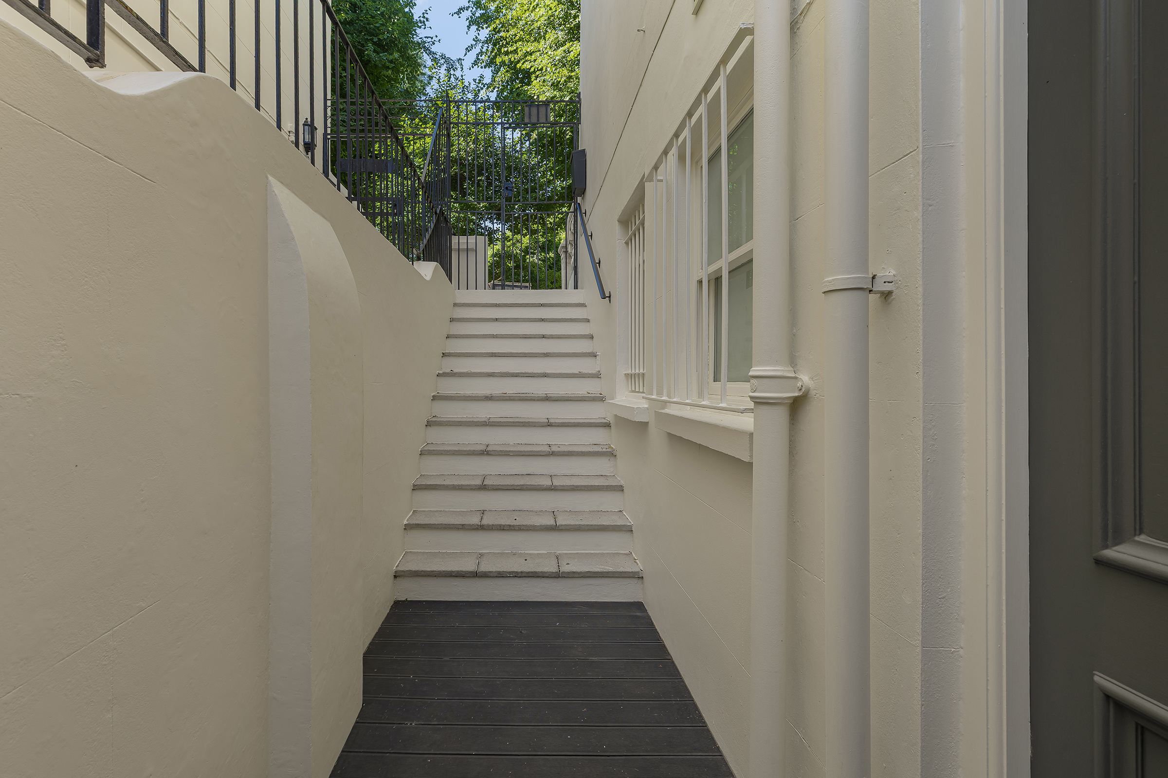  A Garden Apartment with Private Garage in the Heart of Little Venice - 物件實景