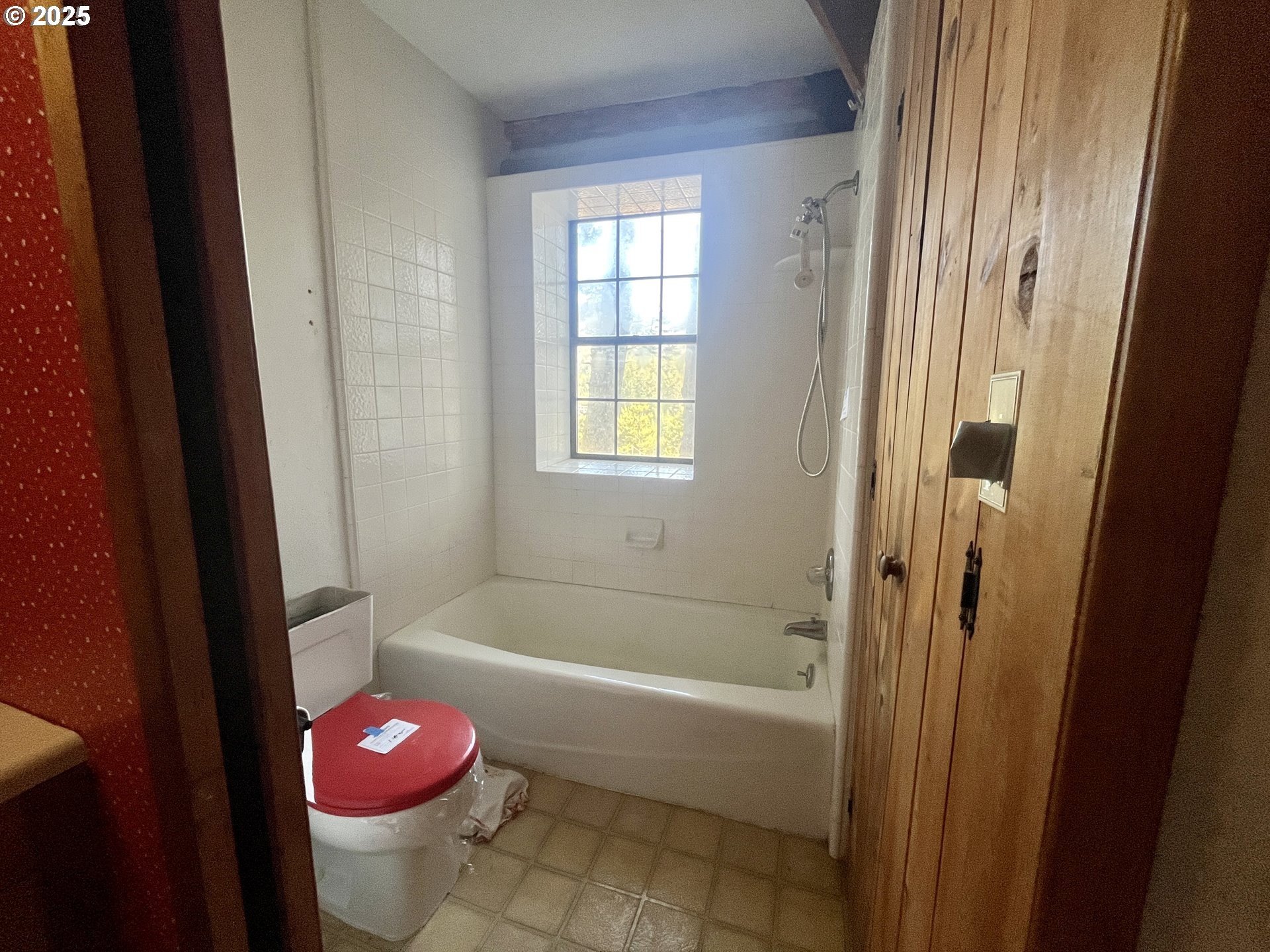 Gold Beach, Oregon, 97444, United States, 3 Bedrooms Bedrooms, ,3 BathroomsBathrooms,Residential,For Sale,1977644