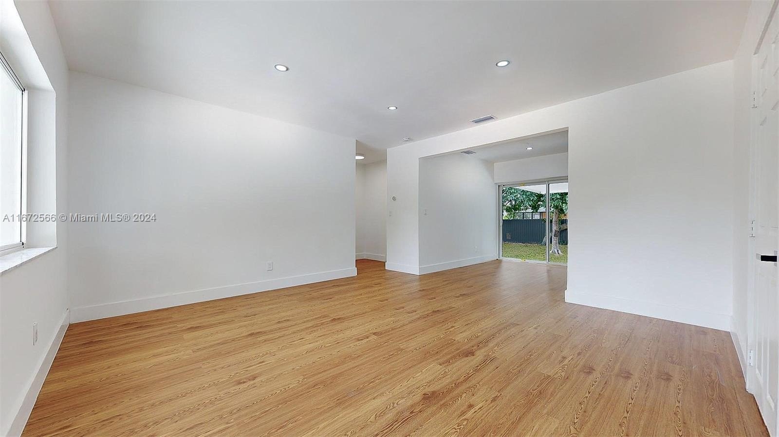 North Miami Beach, Florida, 33162, United States, 3 Bedrooms Bedrooms, ,2 BathroomsBathrooms,Residential,For Sale,1944950