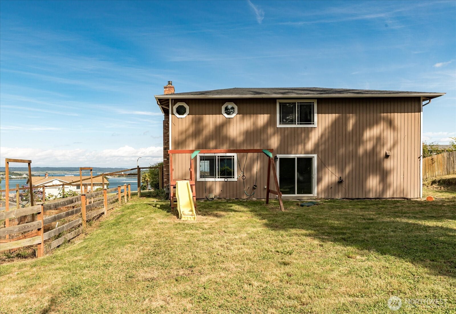 Oak Harbor, Washington, 98277, United States, 3 Bedrooms Bedrooms, ,2 BathroomsBathrooms,Residential,For Sale,1996156