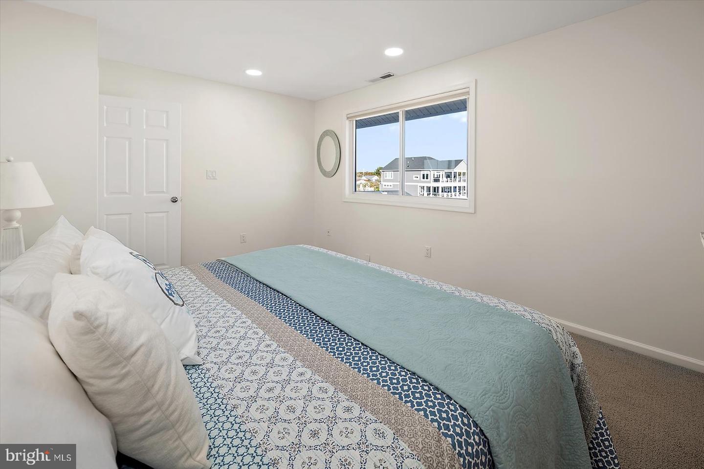 Ocean City, Maryland, 21842, United States, 3 Bedrooms Bedrooms, ,4 BathroomsBathrooms,Residential,For Sale,1986506