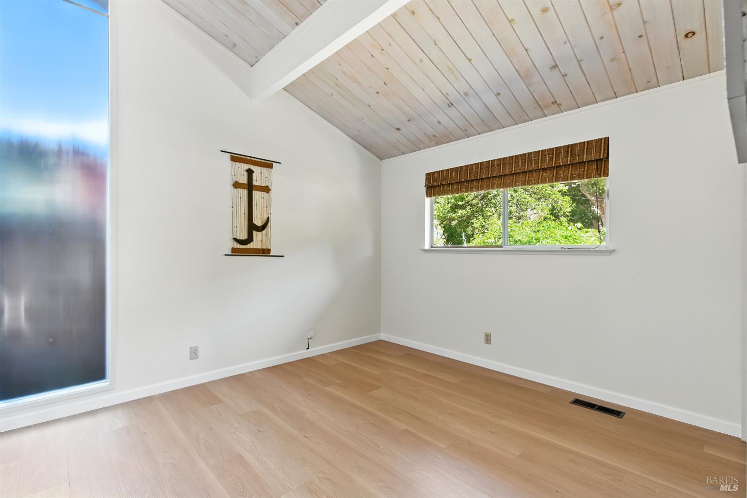 Fairfax, California, 94930, United States, 2 Bedrooms Bedrooms, ,1 BathroomBathrooms,Residential,For Sale,1926139