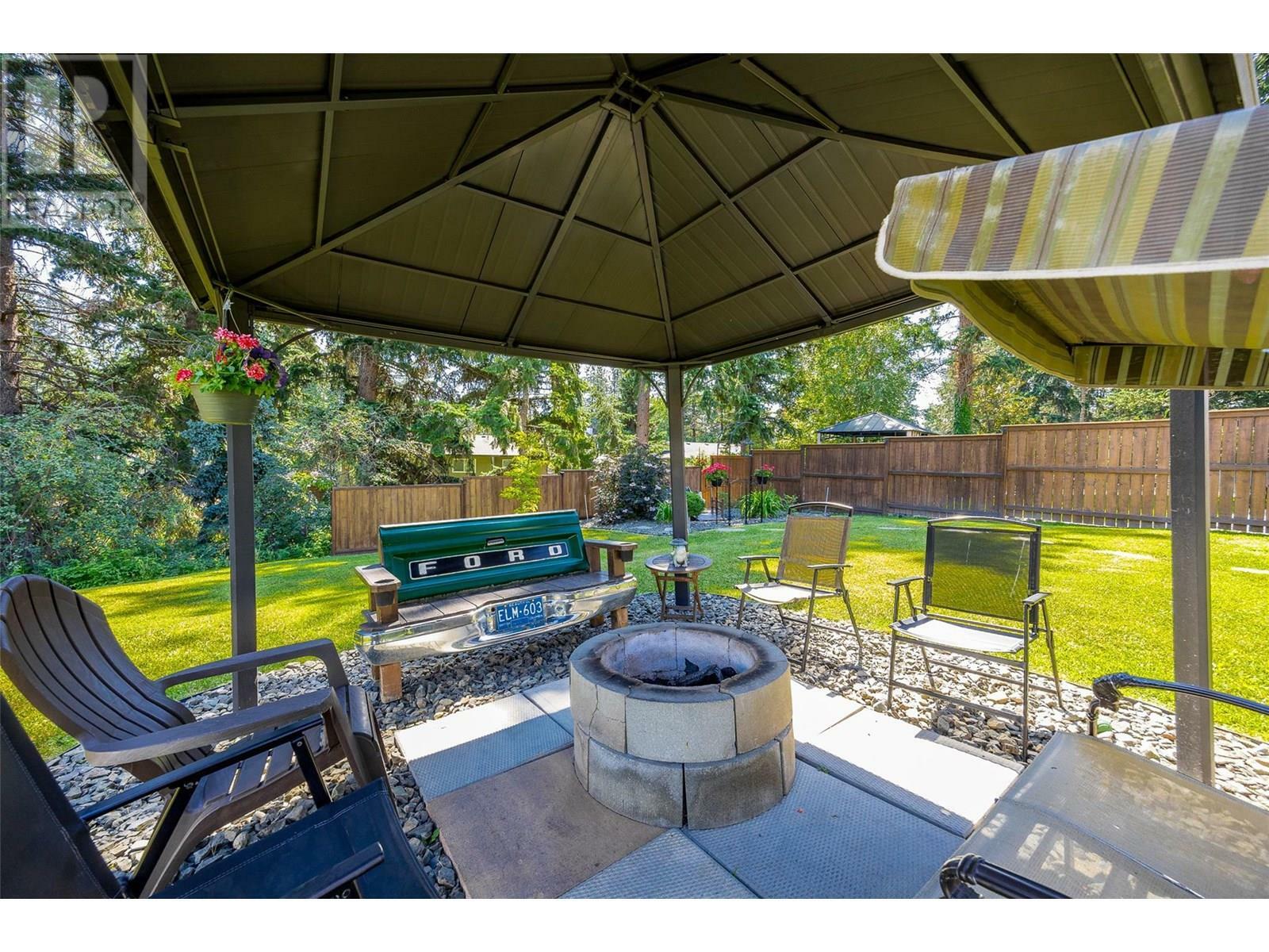 WEST KELOWNA, British Columbia, V4T 1B8, CA, 3 Bedrooms Bedrooms, ,2 BathroomsBathrooms,Residential,For Sale,1859691