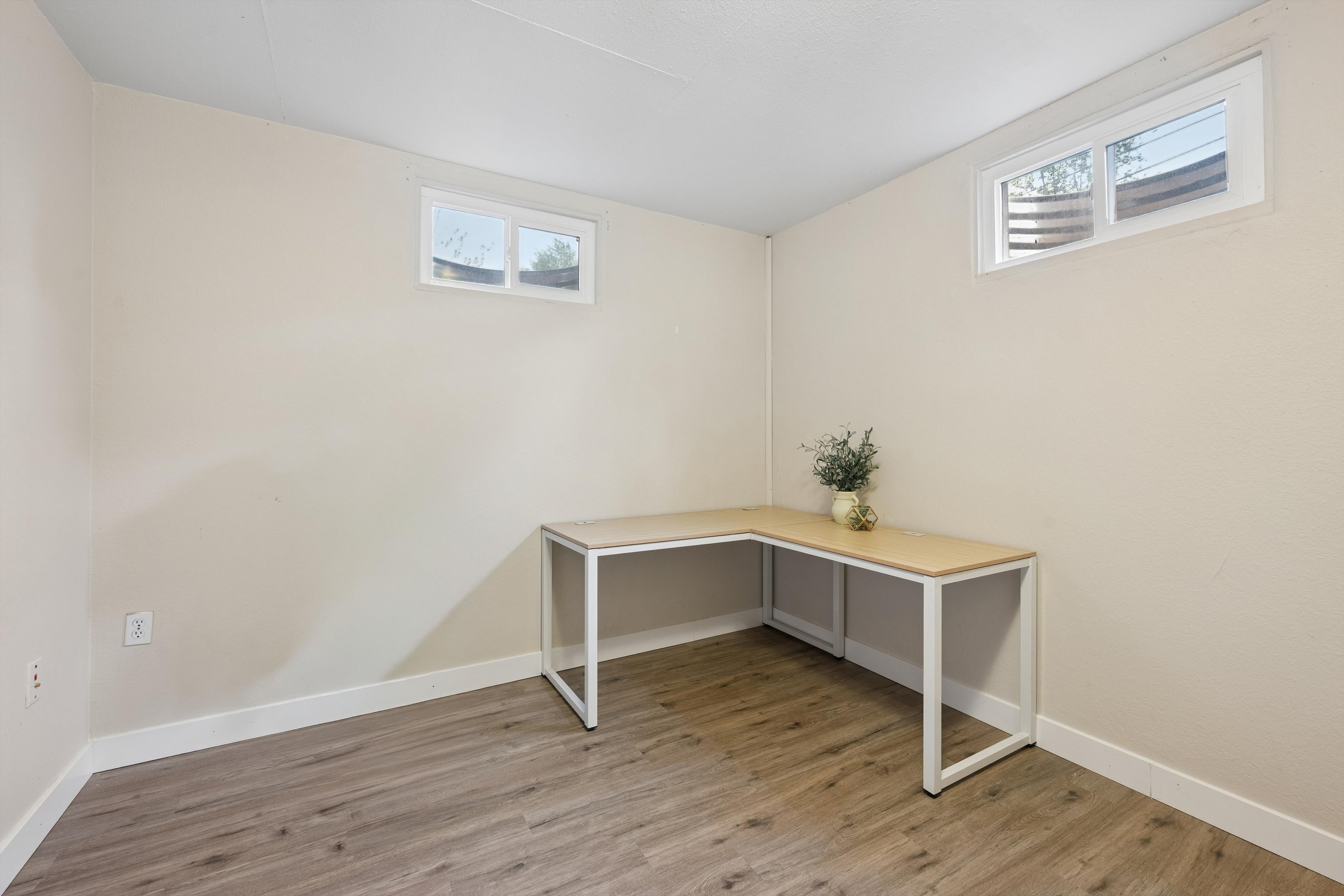  Updated & Spacious Ranch Home with Finished Basement - 物件實景