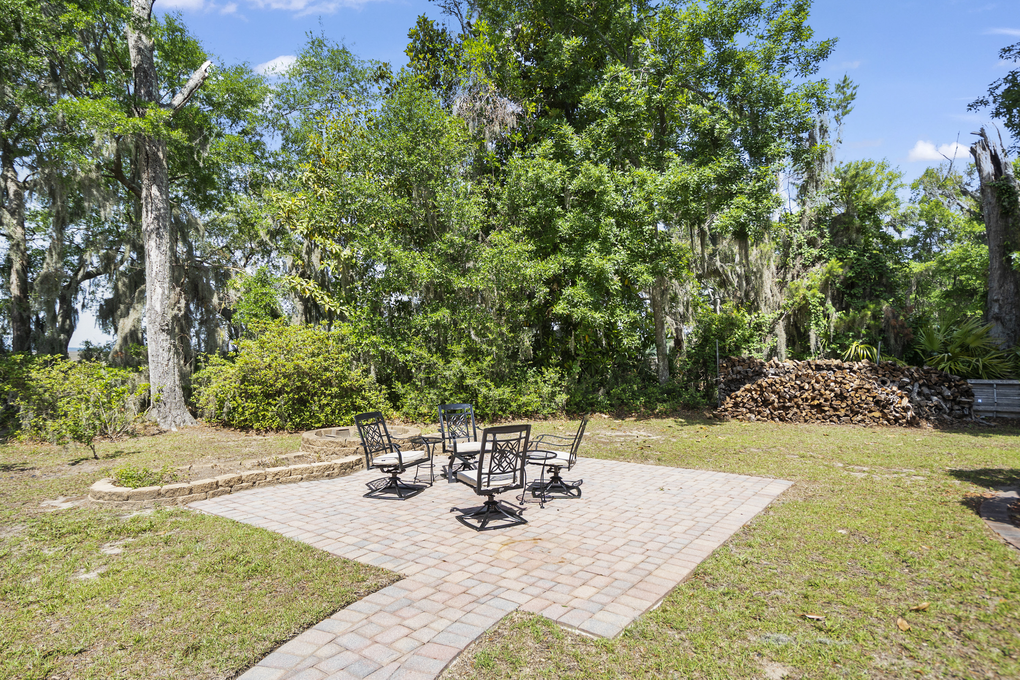 Beaufort, South Carolina, 29906, United States, 3 Bedrooms Bedrooms, ,2 BathroomsBathrooms,Residential,For Sale,1976144