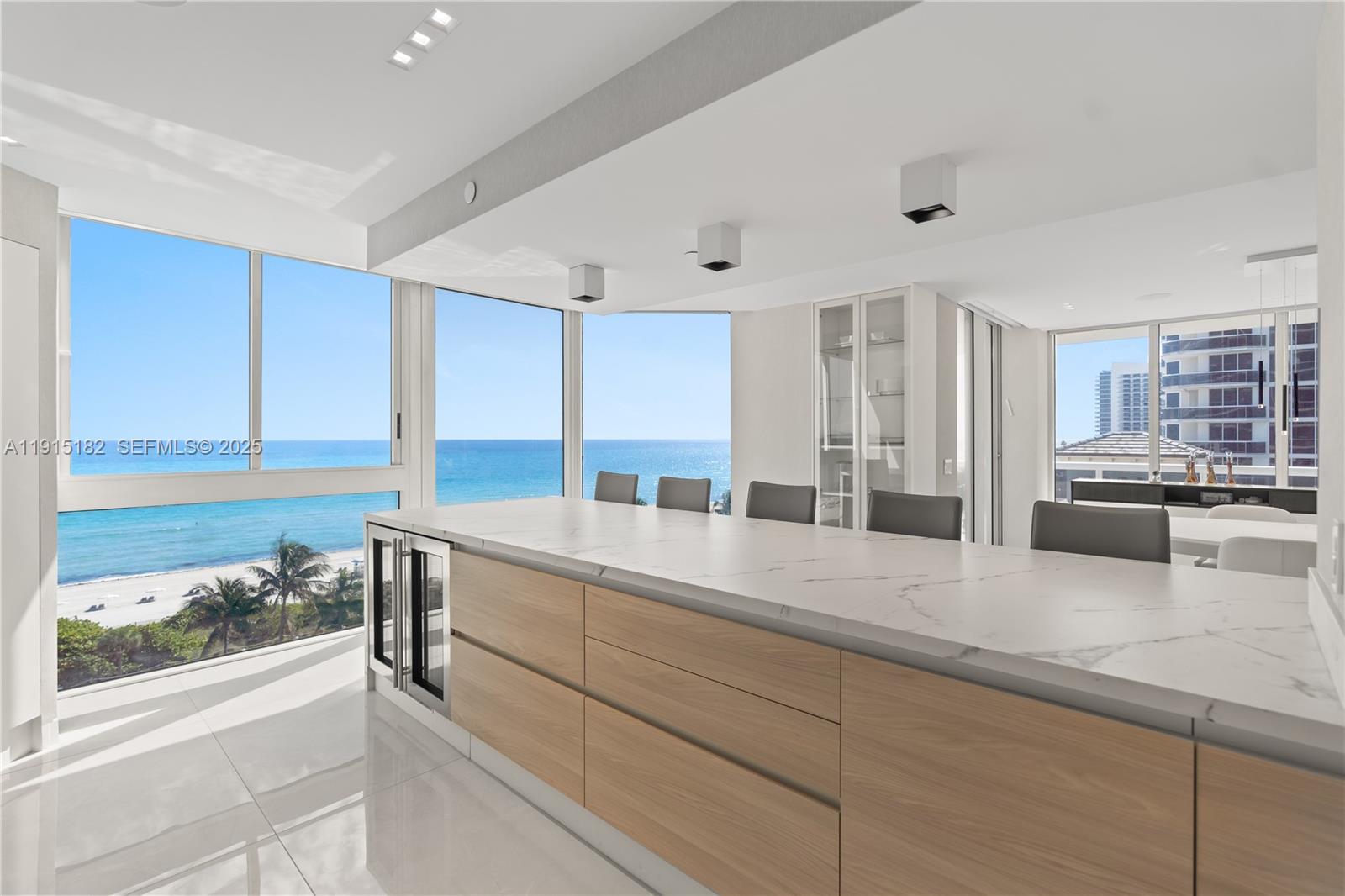 Miami Beach, Florida, 33140, United States, 5 Bedrooms Bedrooms, ,5 BathroomsBathrooms,Residential,For Sale,1997515