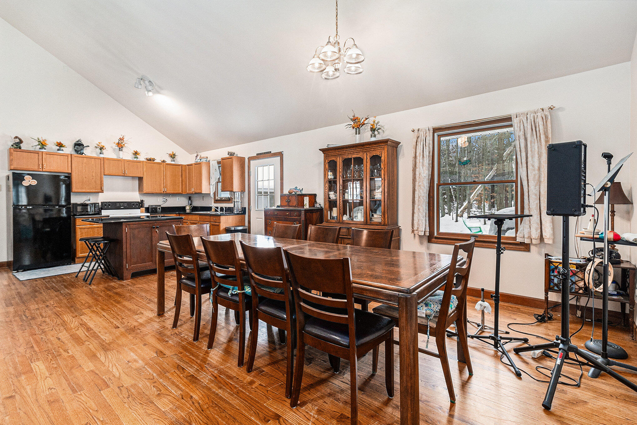 Mears, Michigan, 49436, United States, 4 Bedrooms Bedrooms, ,2 BathroomsBathrooms,Residential,For Sale,2003124