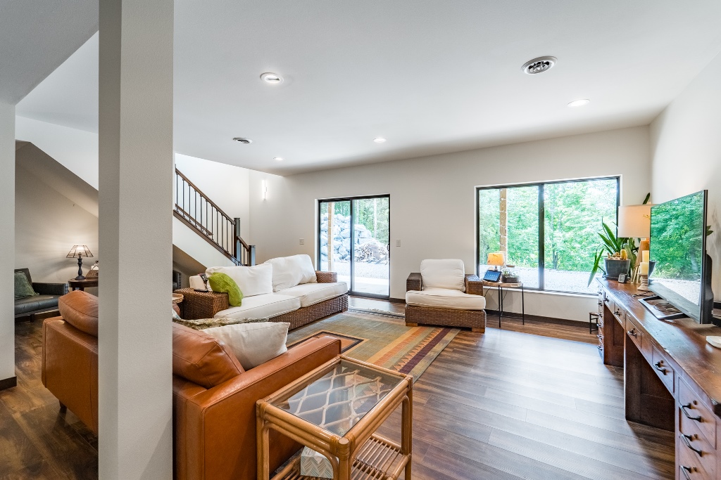 Medford, Wisconsin, 54451, United States, 3 Bedrooms Bedrooms, ,3 BathroomsBathrooms,Residential,For Sale,1913449