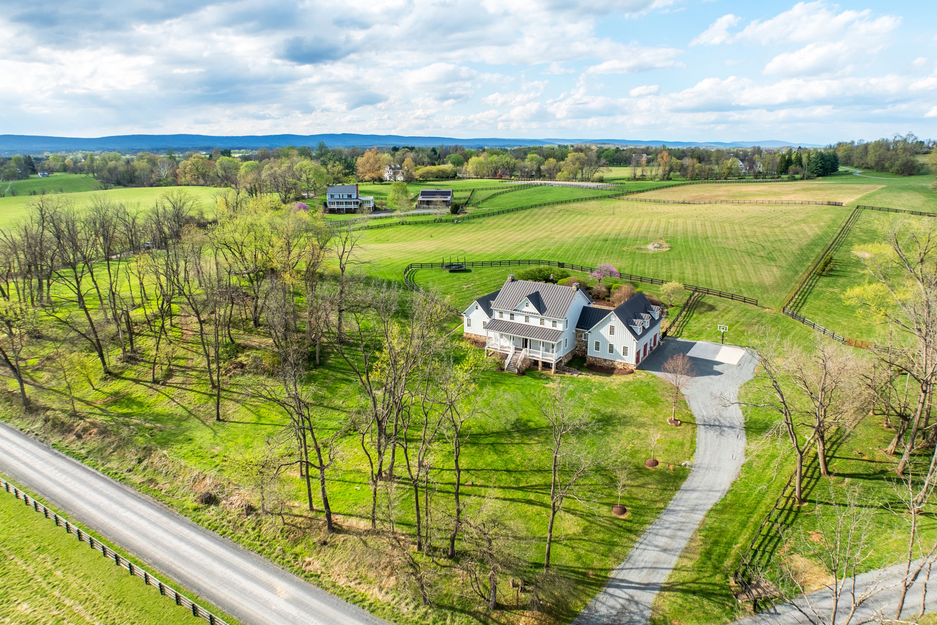  15718 Old Waterford Road, Paeonian Springs, VA, 20129 - 物件實景