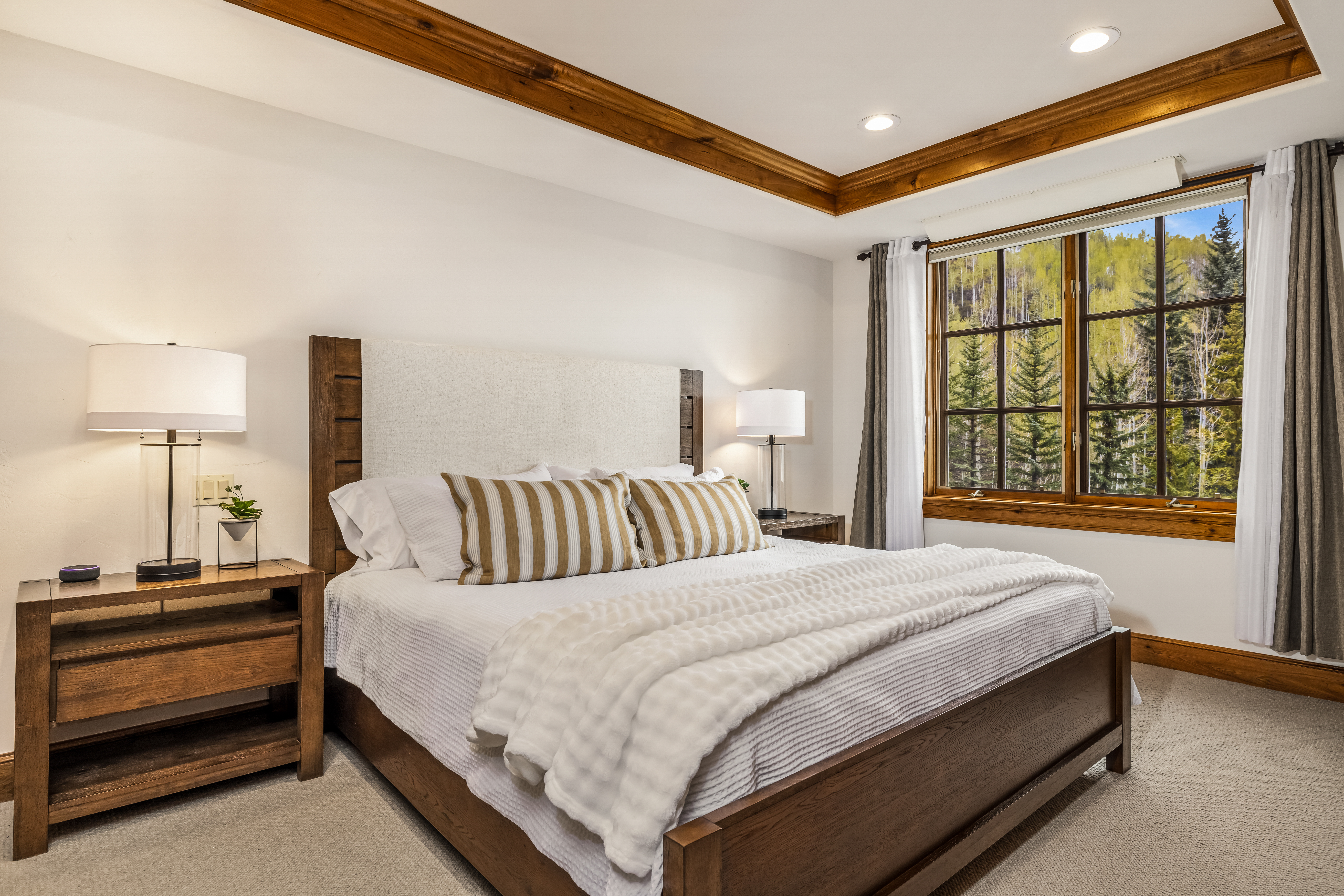 Beaver Creek 2-bedroom retreat with soft alpine light drifting in - 物件實景
