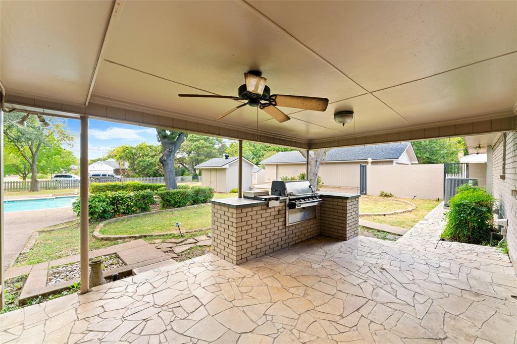 Duncanville, Texas, 75137, United States, 4 Bedrooms Bedrooms, ,3 BathroomsBathrooms,Residential,For Sale,1993899