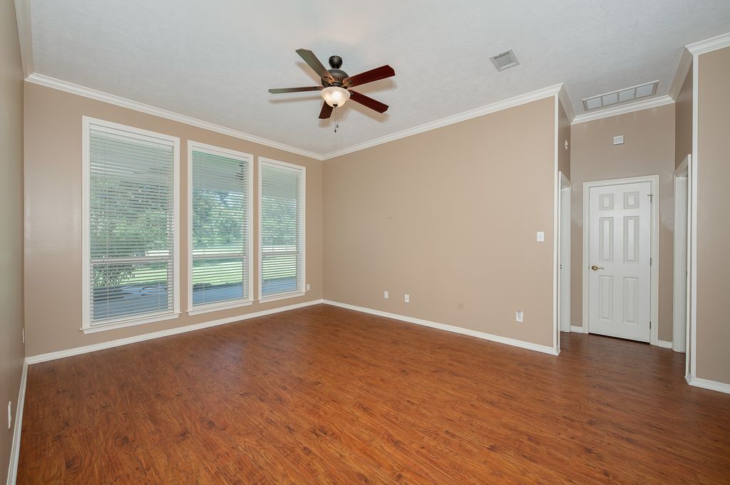 College Station, Texas, 77845, United States, 5 Bedrooms Bedrooms, ,5 BathroomsBathrooms,Residential,For Sale,1876080