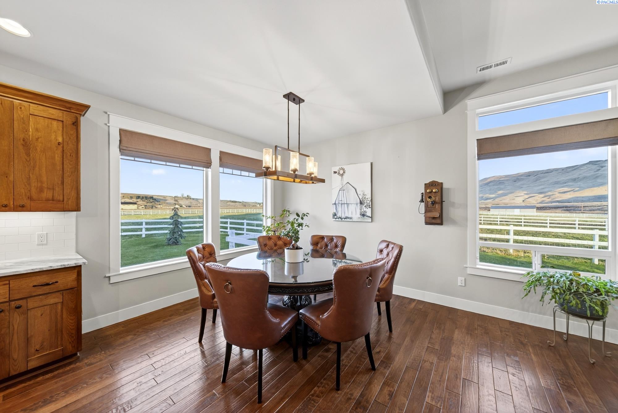 Prosser, Washington, 99350, United States, 3 Bedrooms Bedrooms, ,1 BathroomBathrooms,Residential,For Sale,1998379