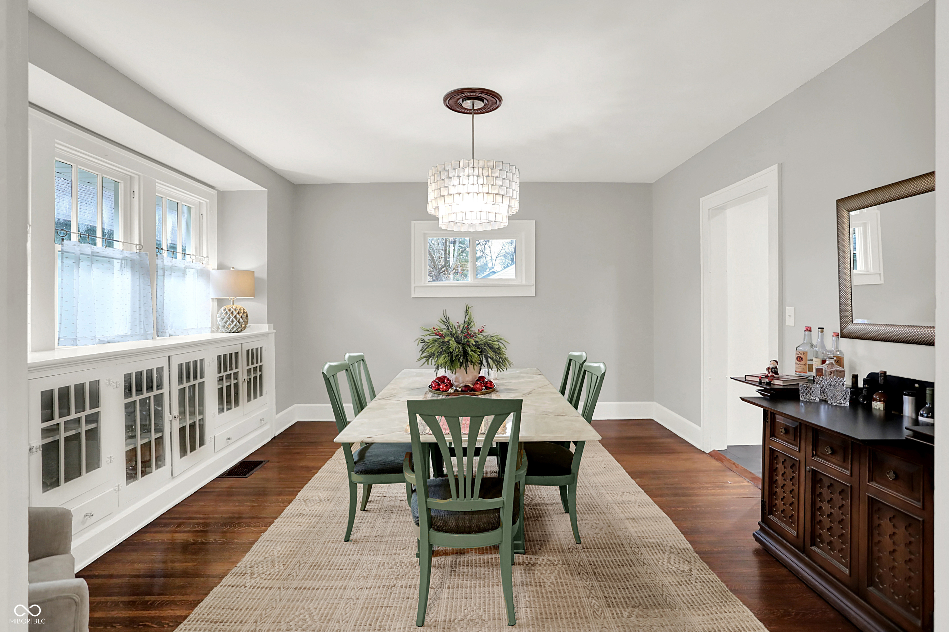 Indianapolis, Indiana, 46205, United States, 3 Bedrooms Bedrooms, ,2 BathroomsBathrooms,Residential,For Sale,2005360