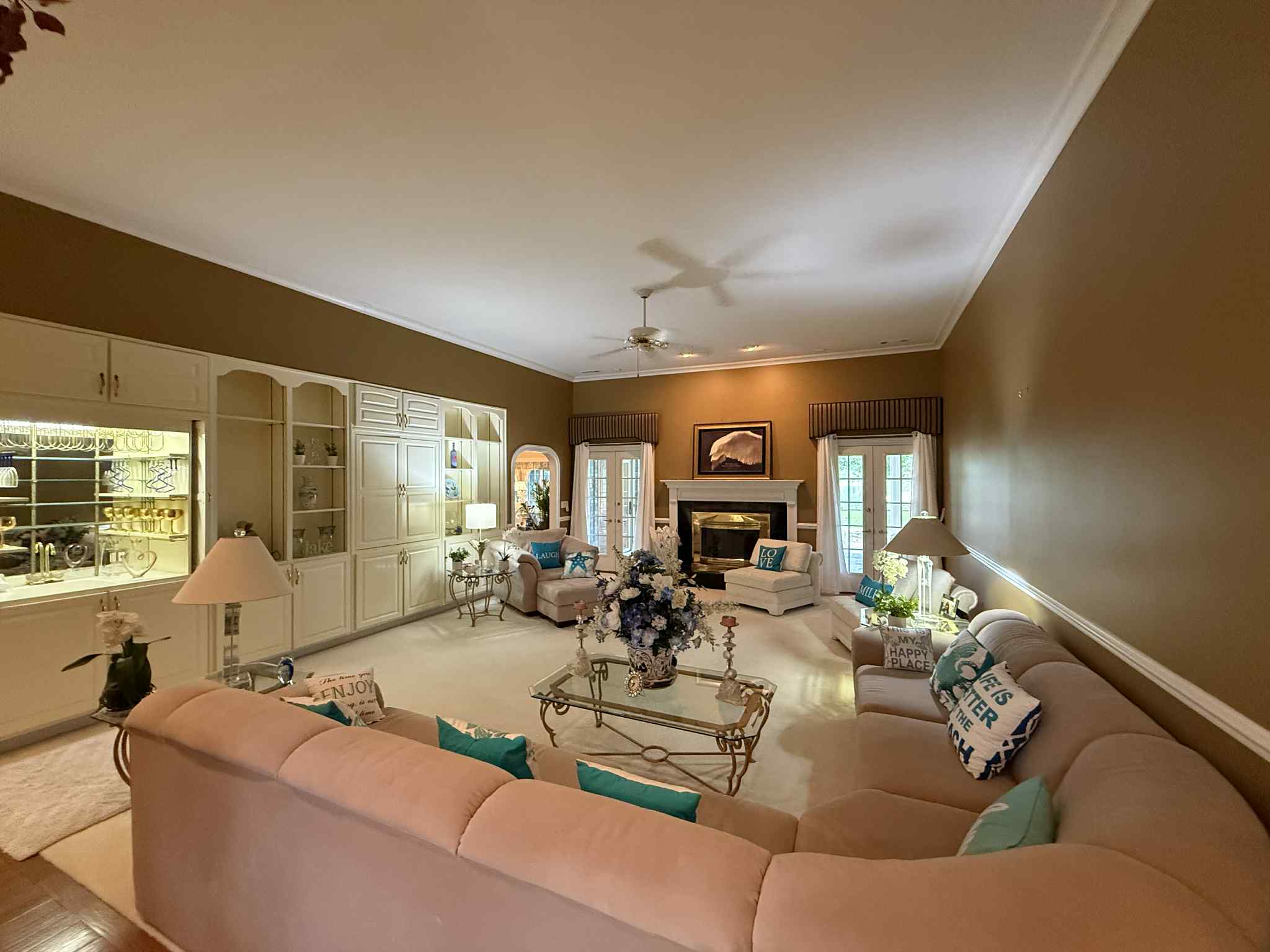 Marion, Illinois, 62959, United States, 4 Bedrooms Bedrooms, ,3 BathroomsBathrooms,Residential,For Sale,1848580