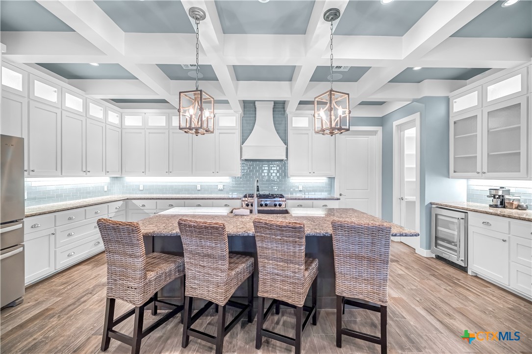 Port O'Connor, Texas, 77979, United States, 5 Bedrooms Bedrooms, ,3 BathroomsBathrooms,Residential,For Sale,1925568