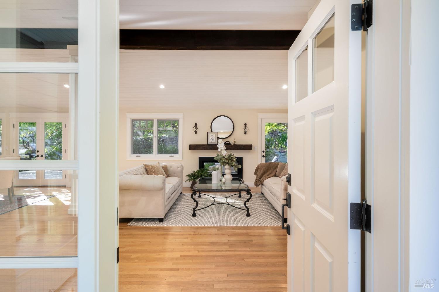 Calistoga, California, 94515, United States, 4 Bedrooms Bedrooms, ,5 BathroomsBathrooms,Residential,For Sale,1805301