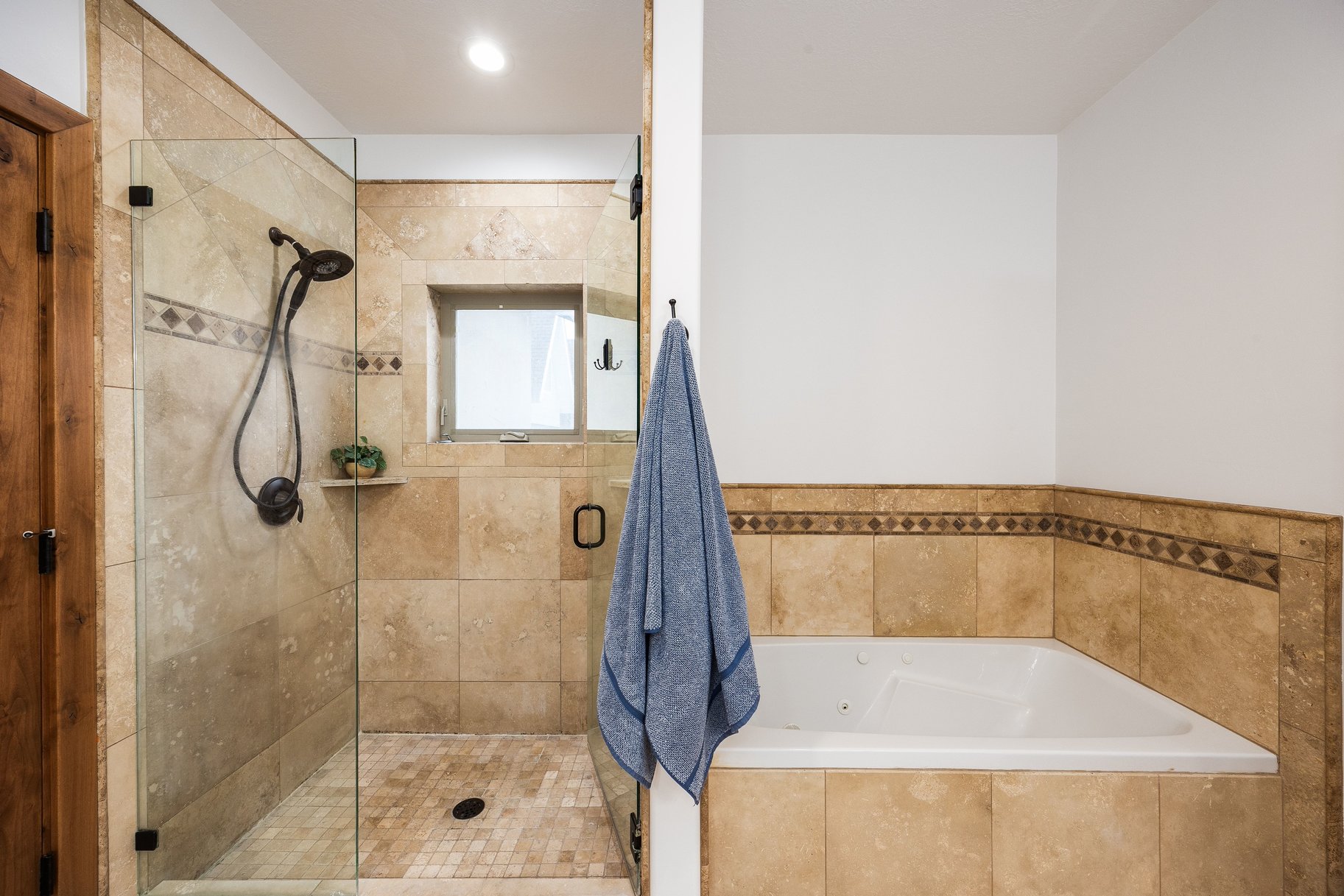  Impeccably Maintained Park City Home with Expansive Space & Sweeping Views - 物件實景