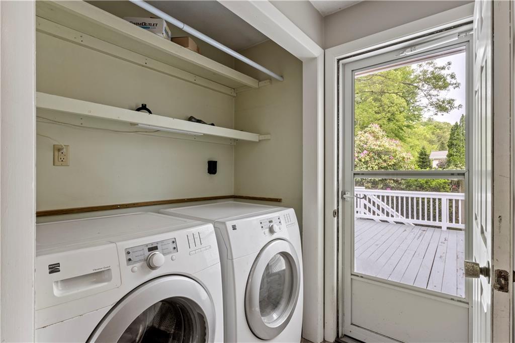 North Smithfield, Rhode Island, 02896, United States, 3 Bedrooms Bedrooms, ,3 BathroomsBathrooms,Residential,For Sale,1870589