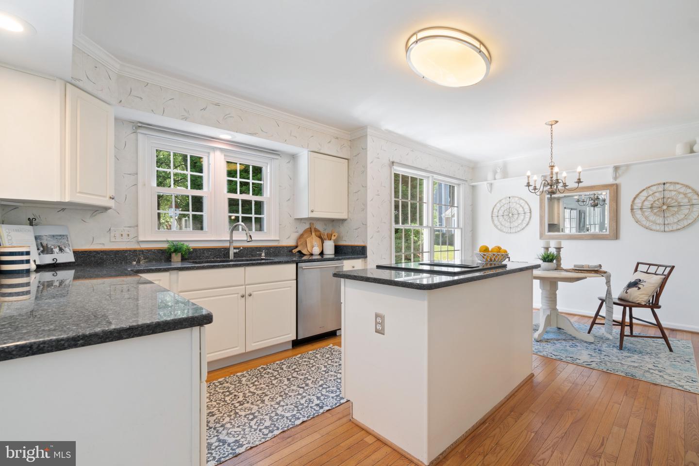 Annapolis, Maryland, 21403, United States, 4 Bedrooms Bedrooms, ,3 BathroomsBathrooms,Residential,For Sale,1925191