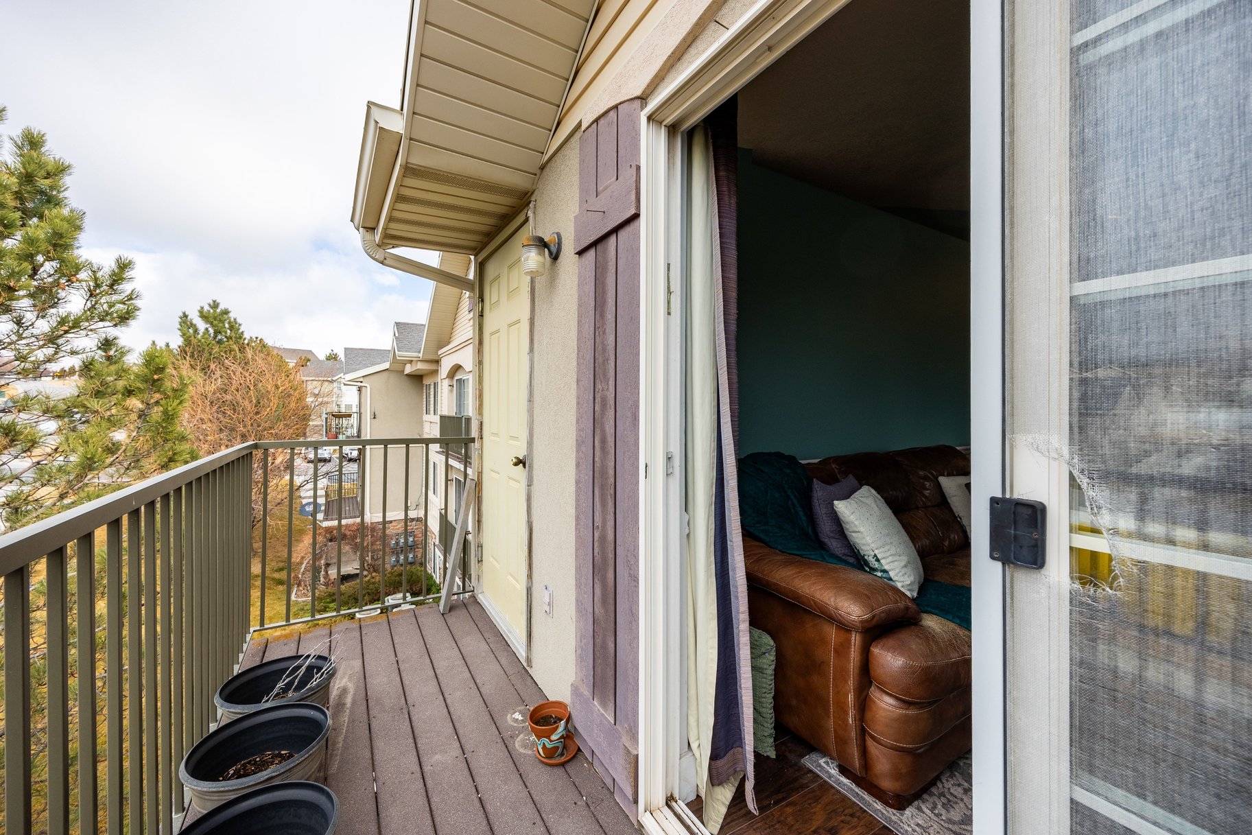  Quiet 3-Bed Condo Near Schools & Parks - 物件實景