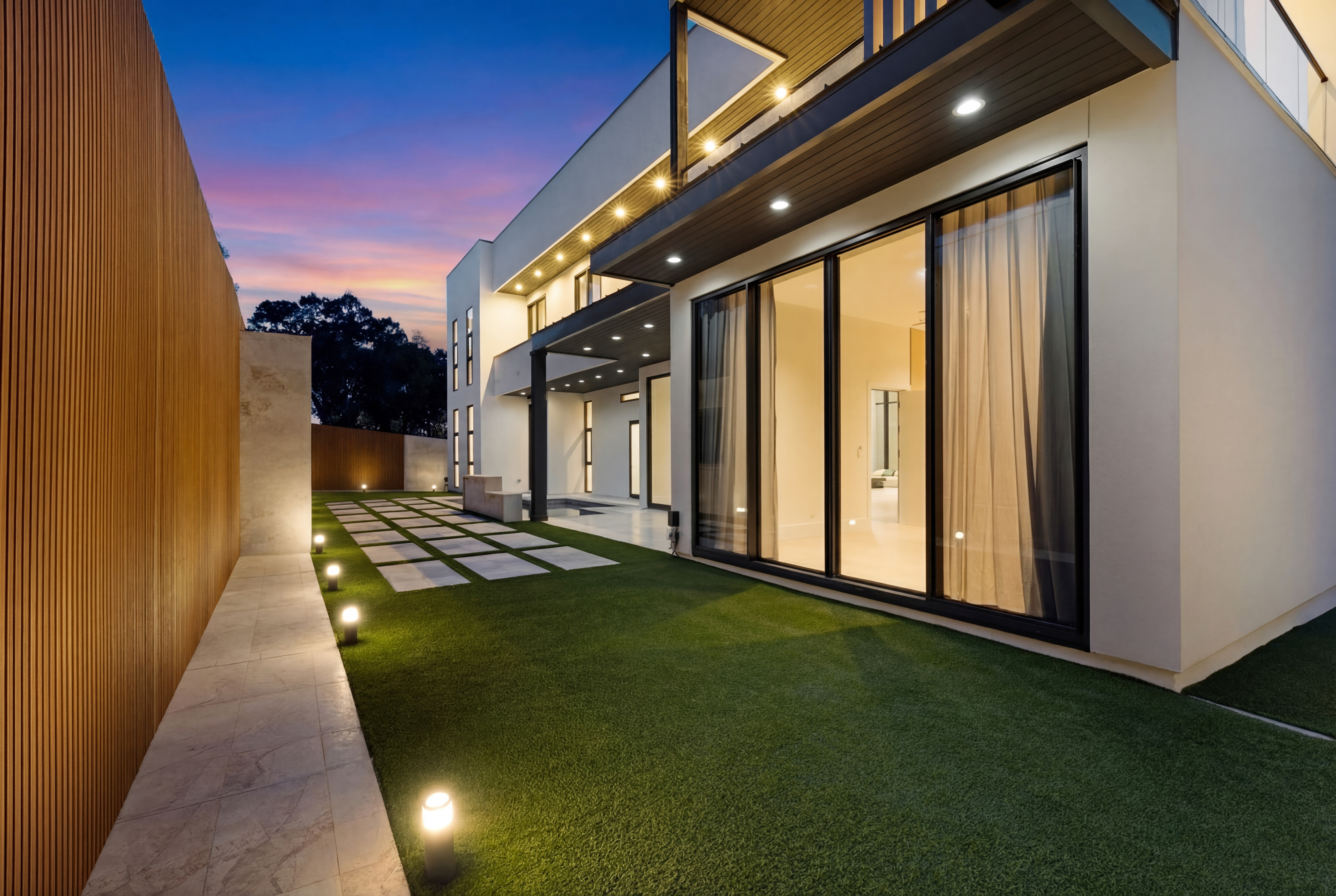  Bold Contemporary Estate for Elevated Living - 物件實景