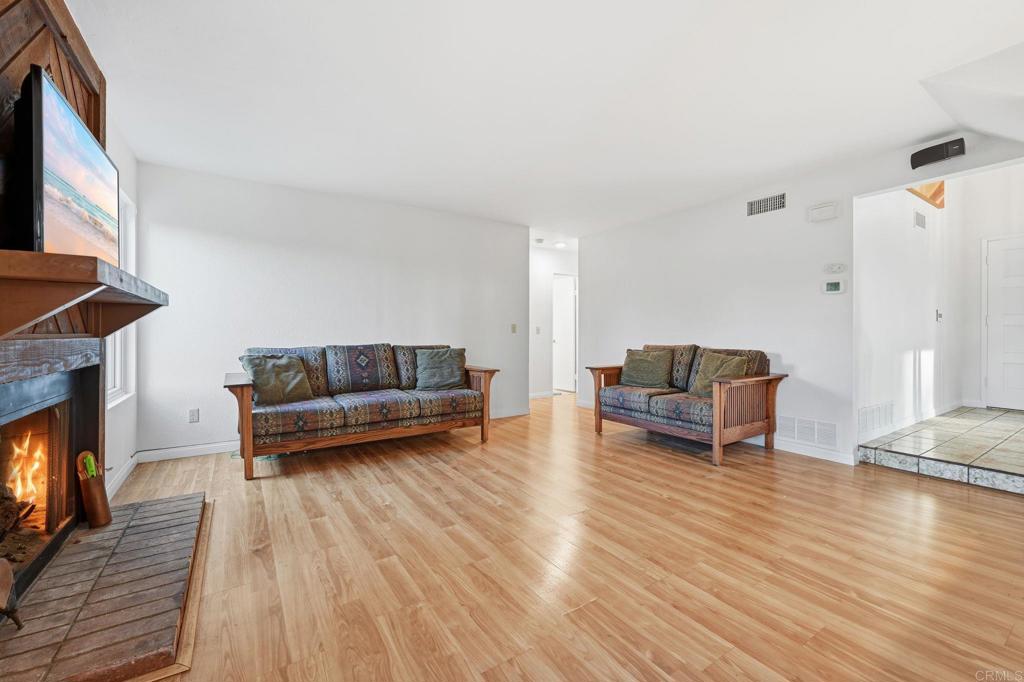 Carlsbad, California, 92010, United States, 4 Bedrooms Bedrooms, ,3 BathroomsBathrooms,Residential,For Sale,2010411