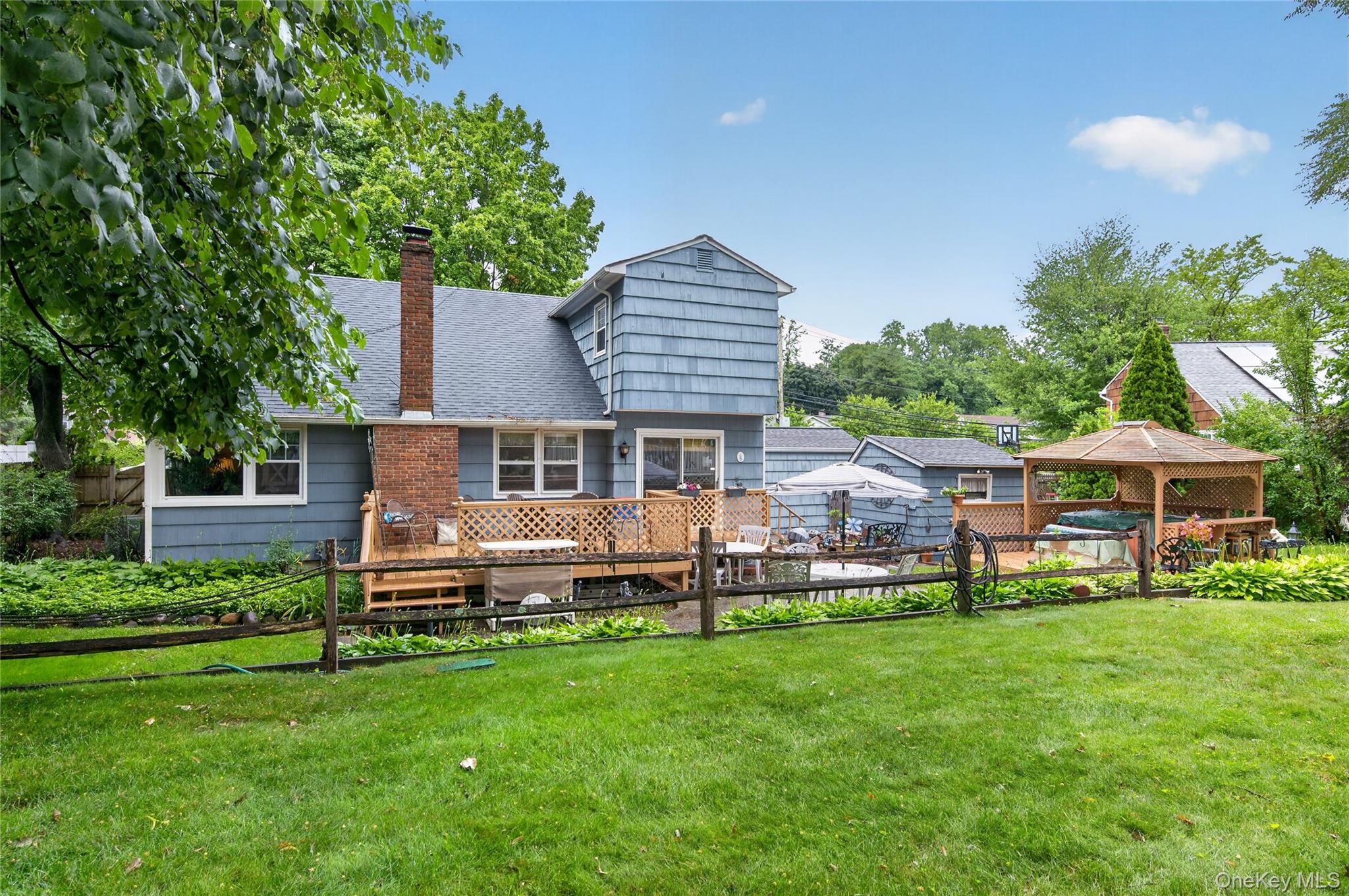  190 Oakwood Road, Huntington Station, NY, 11746 - 物件實景