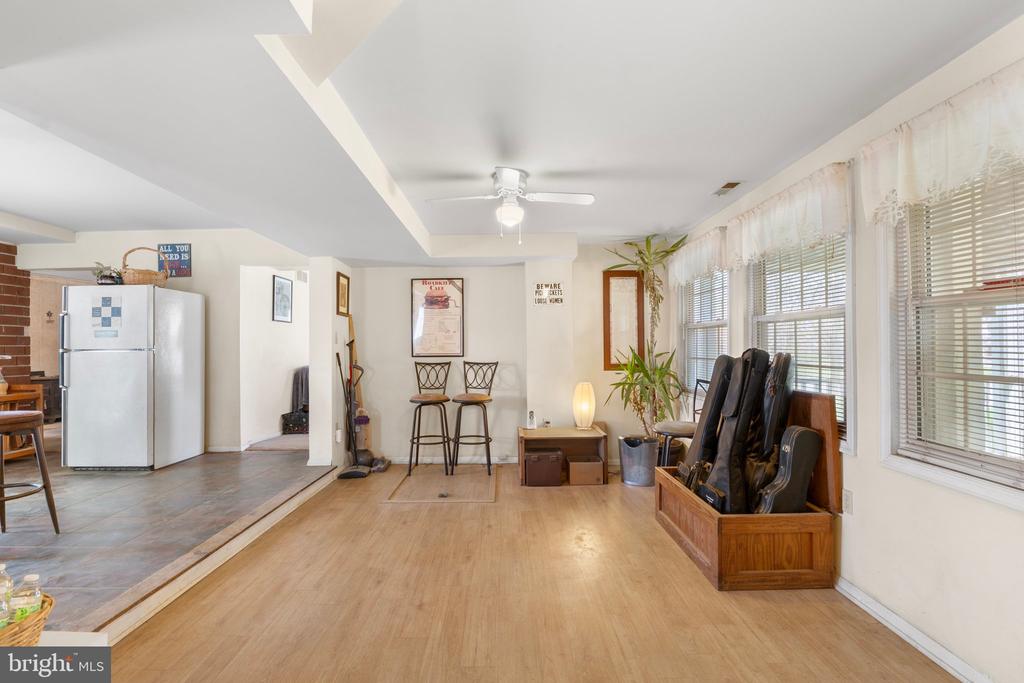 Woodbine, Maryland, 21797, United States, 4 Bedrooms Bedrooms, ,3 BathroomsBathrooms,Residential,For Sale,1921948