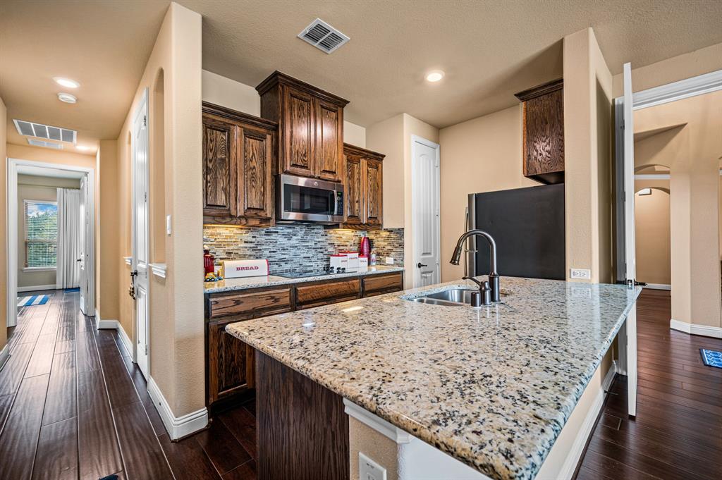Rowlett, Texas, 75089, United States, 4 Bedrooms Bedrooms, ,5 BathroomsBathrooms,Residential,For Sale,1768476