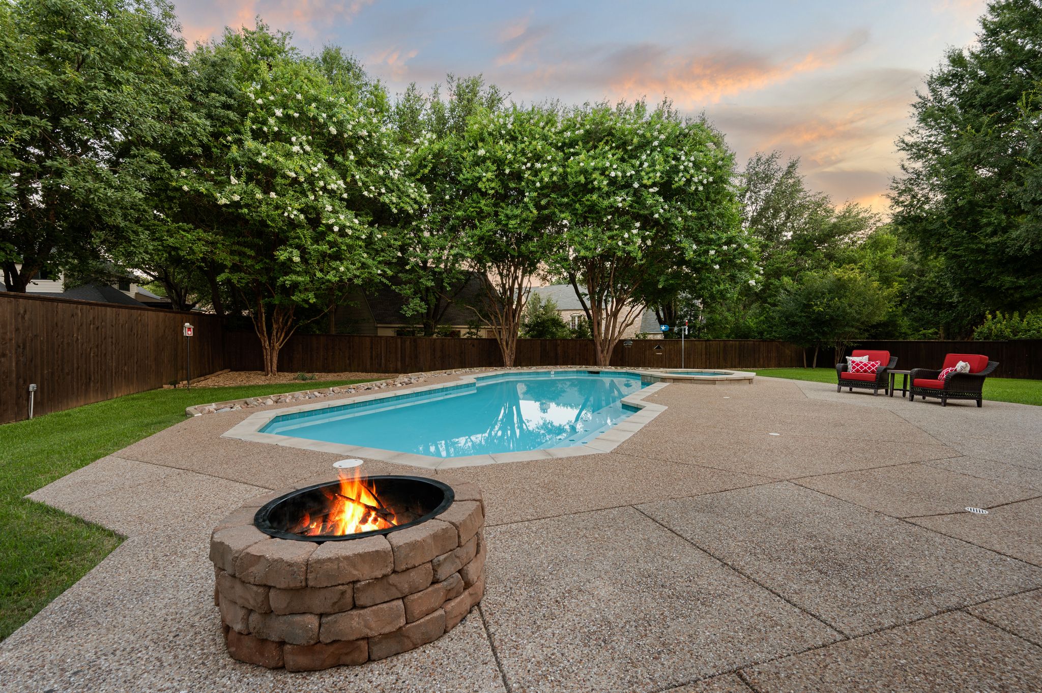  Timeless Elegance on Nearly Half an Acre in Prestigious Southlake Hills - 物件實景