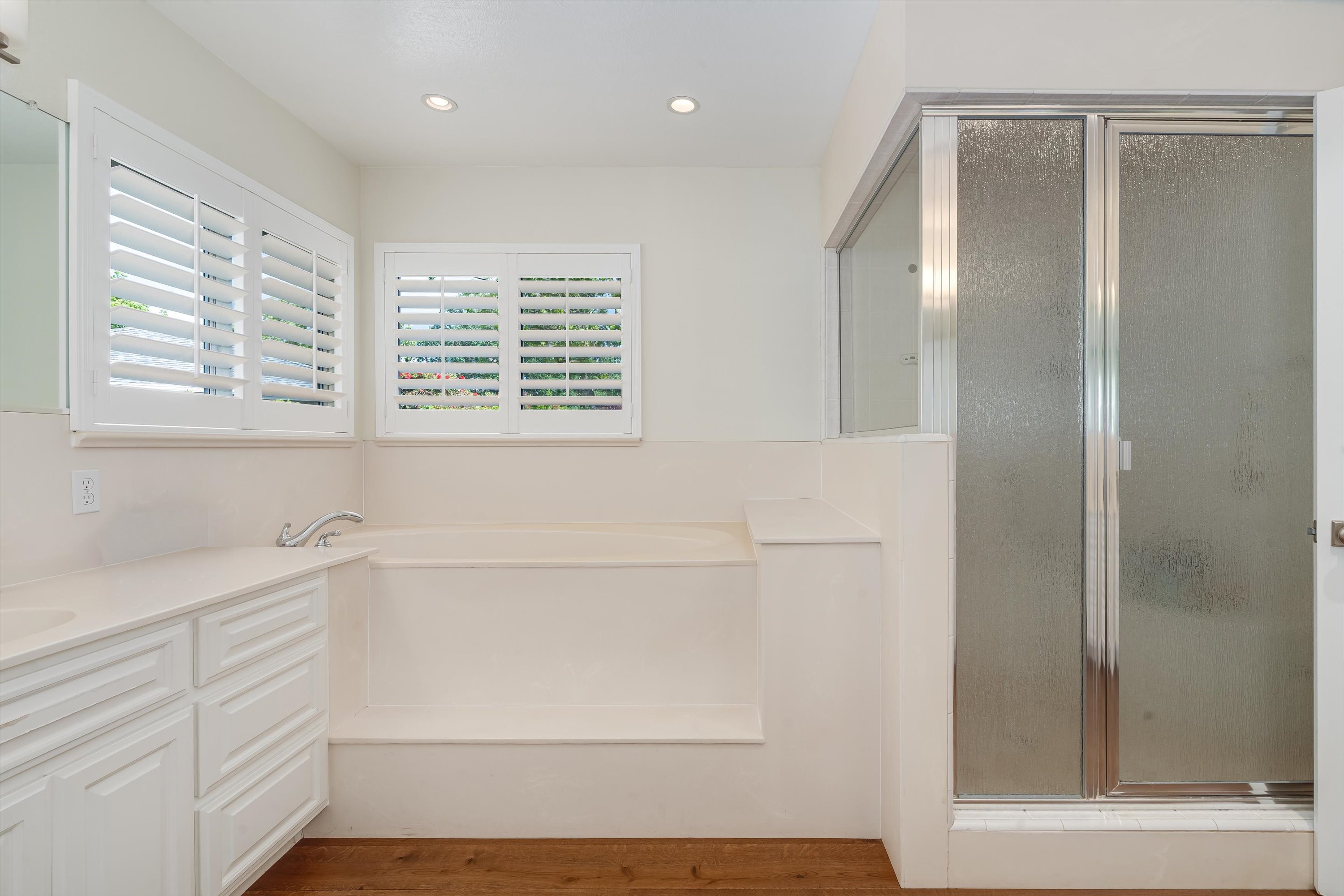  960 Lark Ave - 物件實景