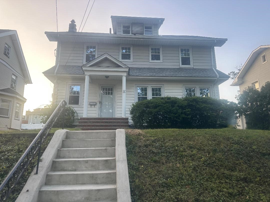 Rutherford Boro, New Jersey, 07070, United States, 3 Bedrooms Bedrooms, ,2 BathroomsBathrooms,Residential,For Sale,1983720