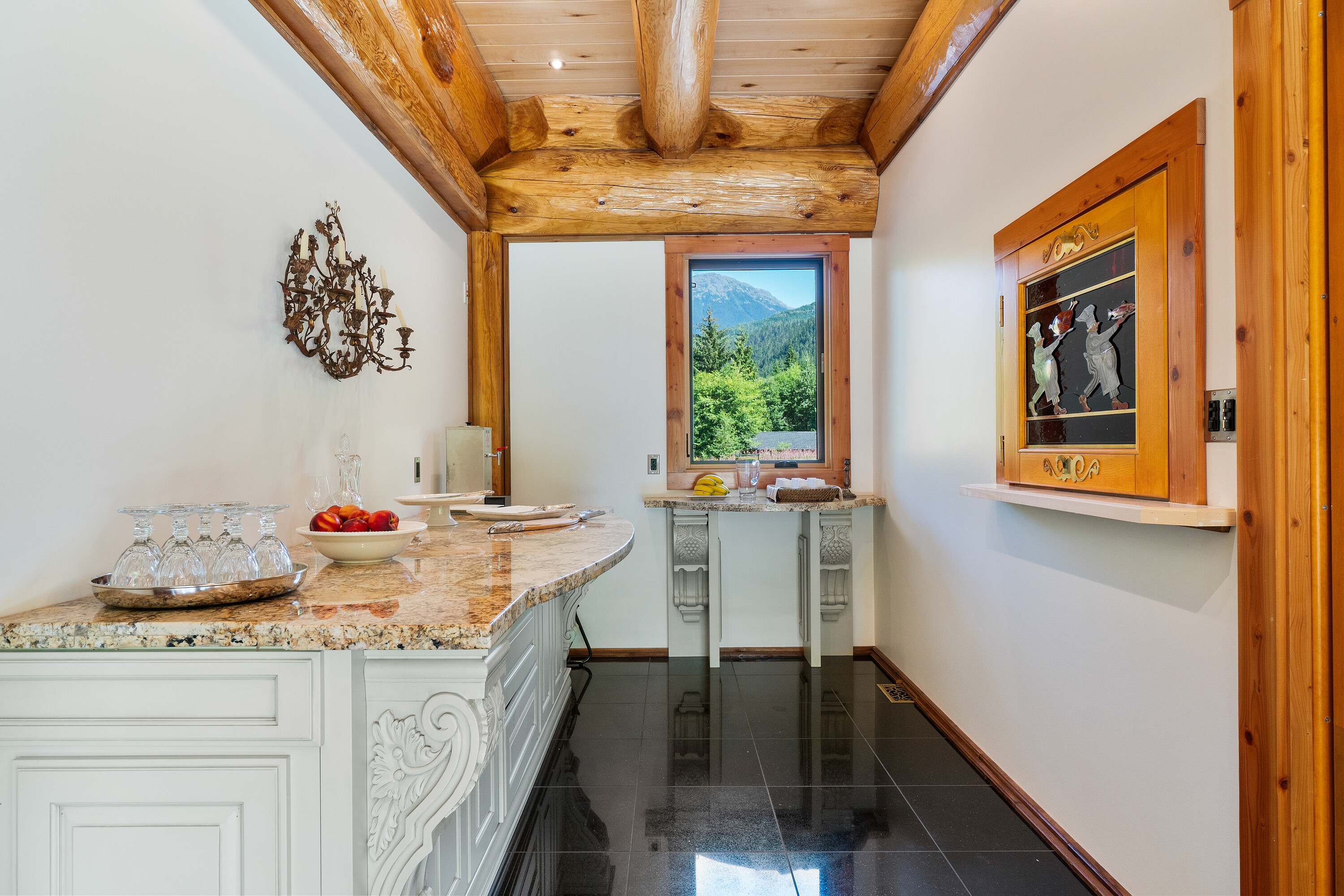  Palatial Riverfront Retreat - 物件實景