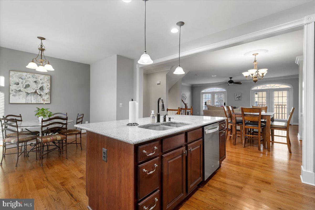 Leesburg, Virginia, 20176, United States, 3 Bedrooms Bedrooms, ,4 BathroomsBathrooms,Residential,For Sale,2003528